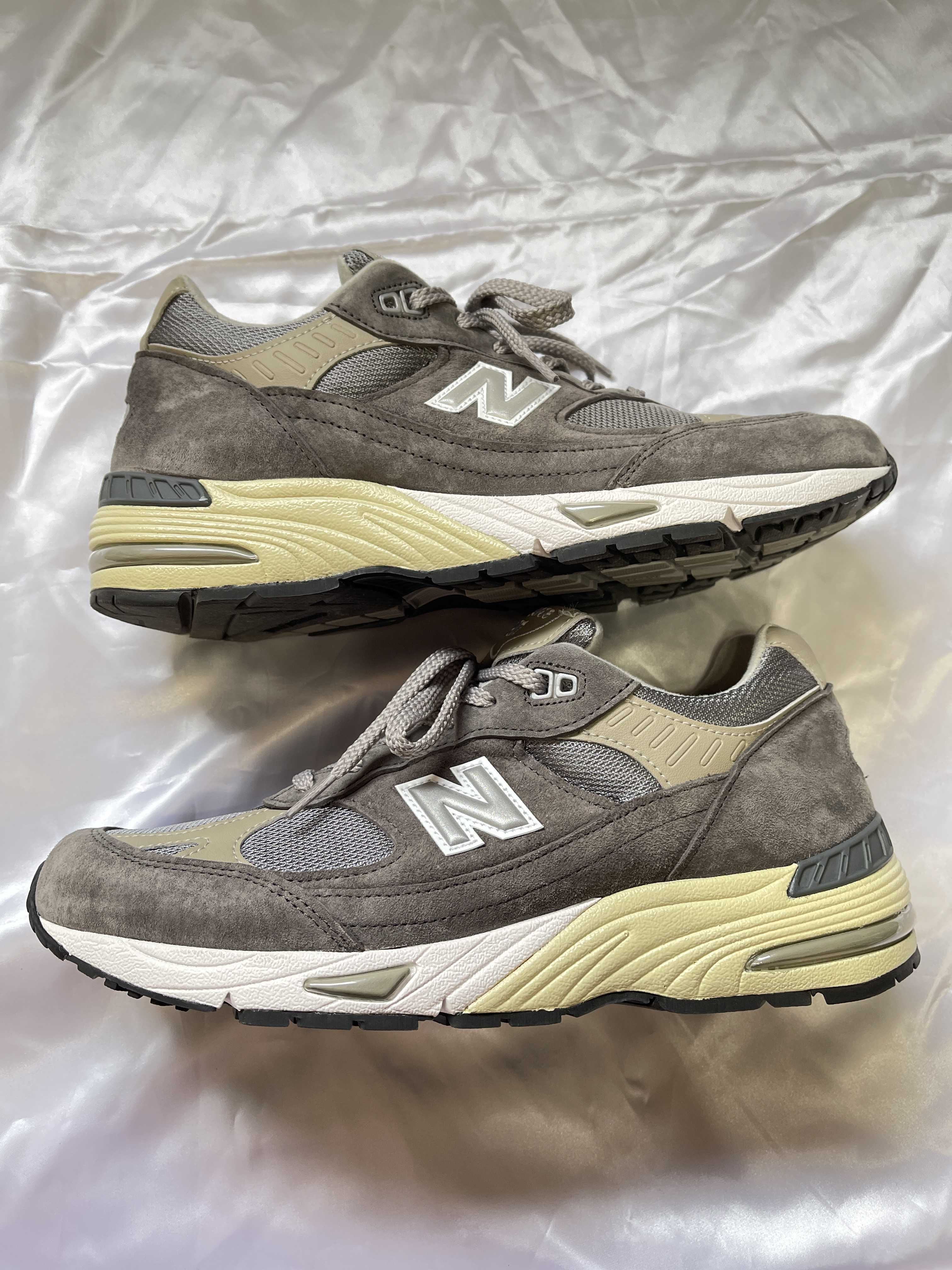 New Balance M991UKF Flimby Catalogue Pack "Grey/White"