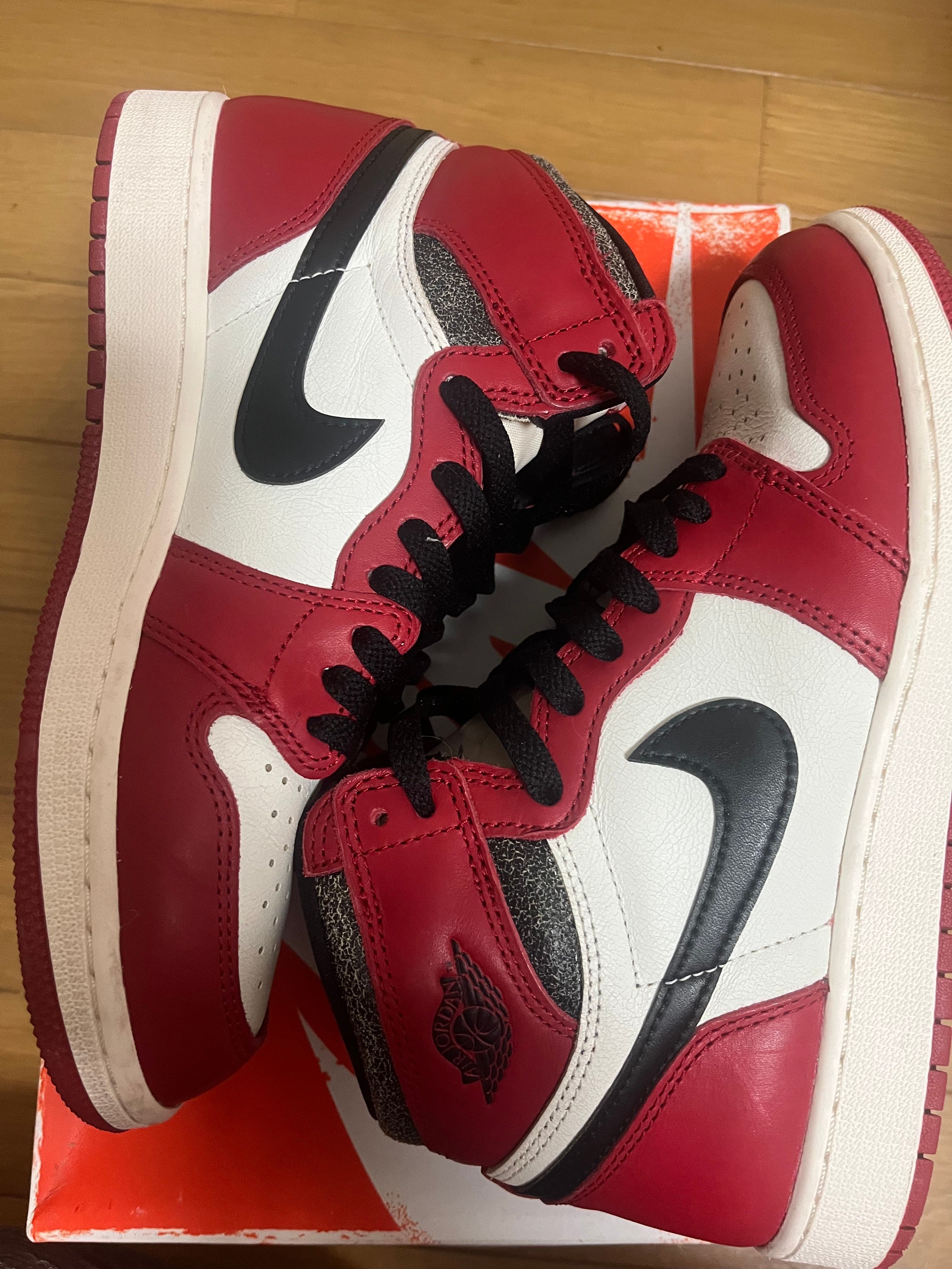 Nike GS Air Jordan 1 High OG "Lost & Found/Chicago"
