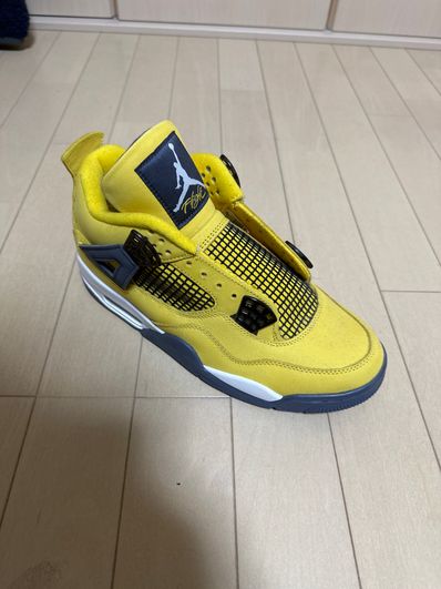 Nike Air Jordan 4 "Tour Yellow"