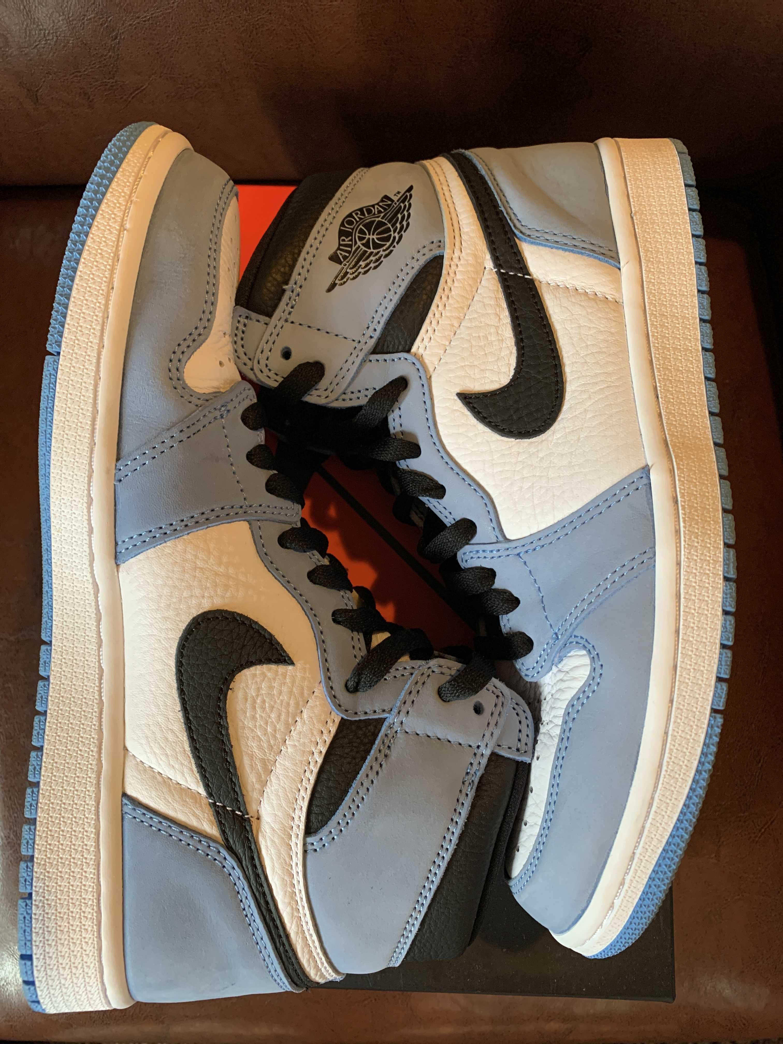 Nike Air Jordan 1 High OG "University Blue"