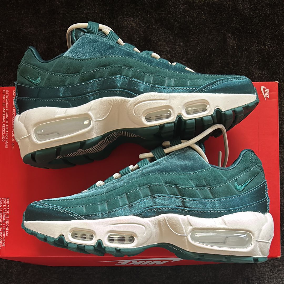 Nike Women's Air Max 95 "Velvet Teal"