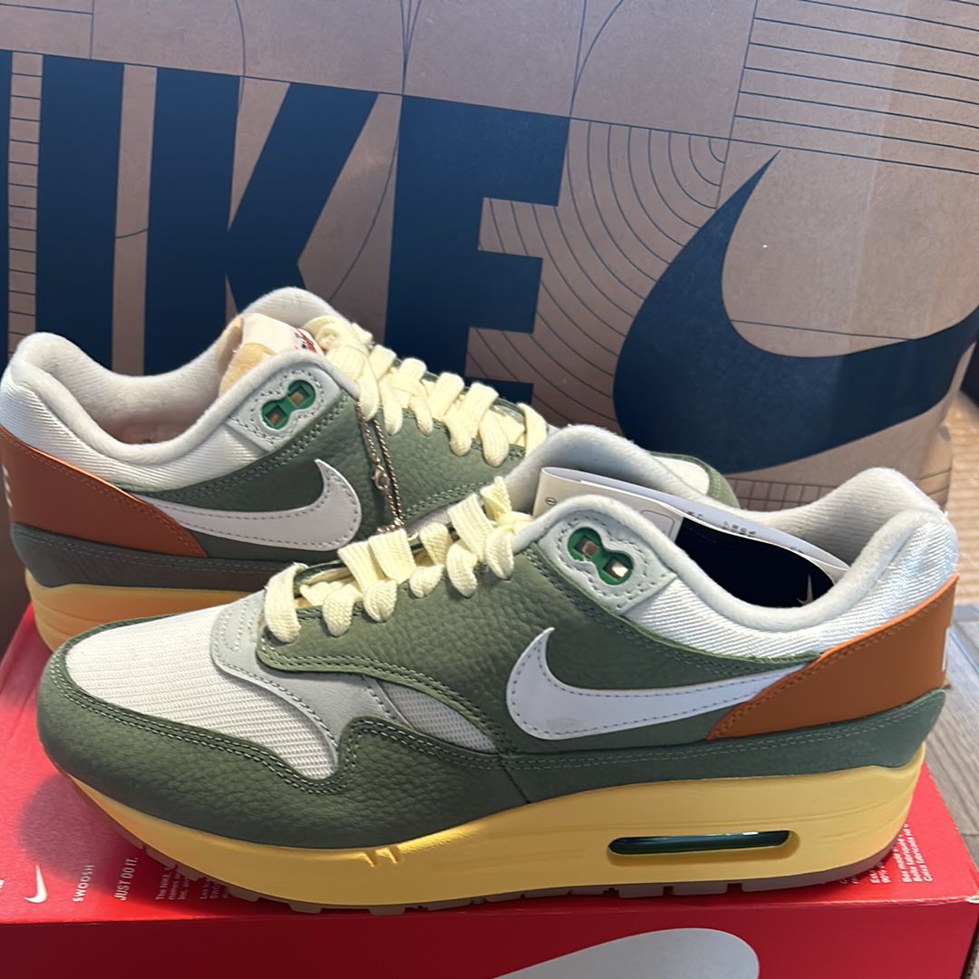 Nike Women's Air Max 1 "Think Tank"