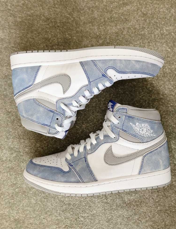Nike Air Jordan 1 High OG "Hyper Royal"