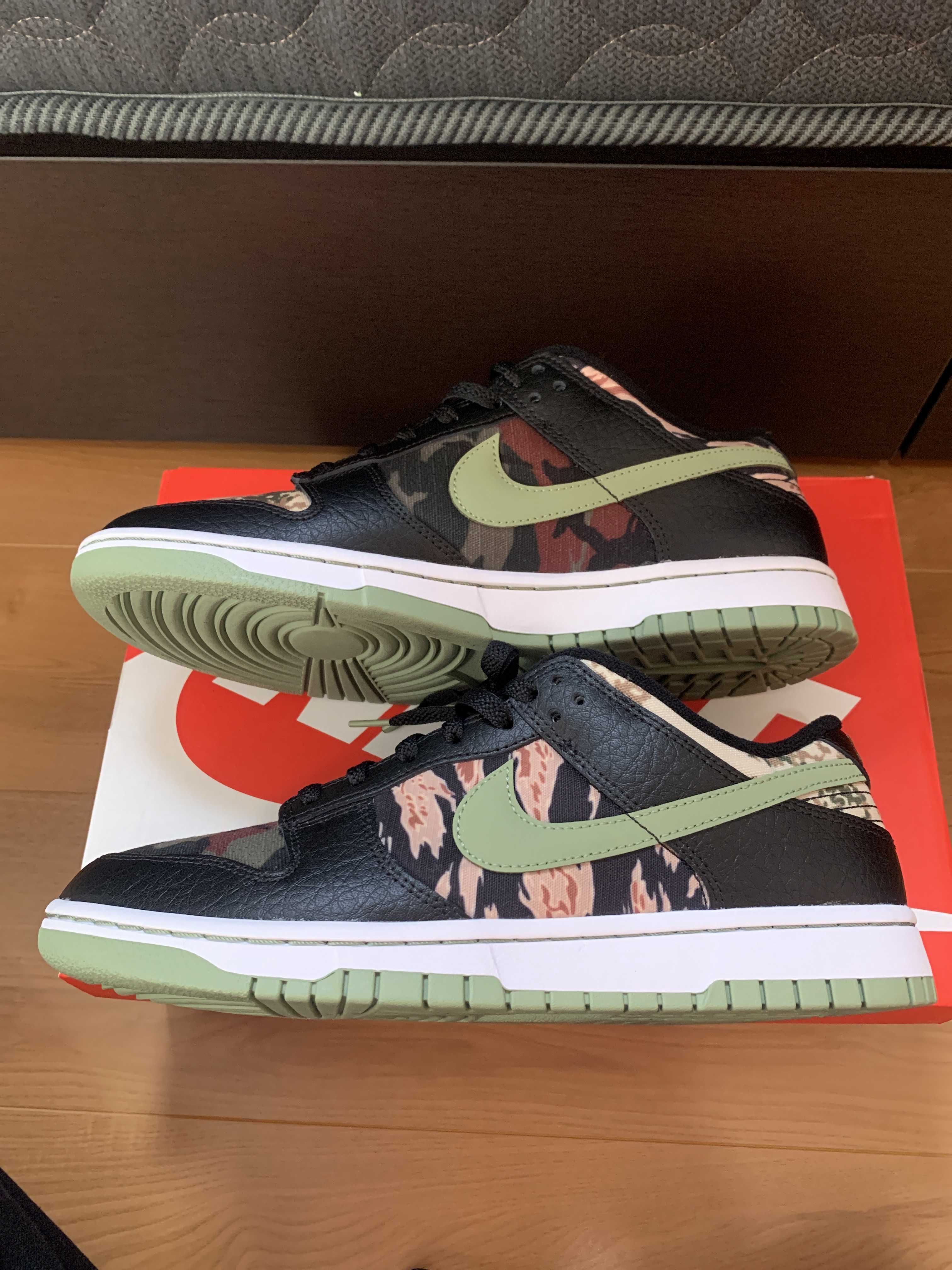 NIKE DUNK LOW SE "BLACK MULTI CAMO"