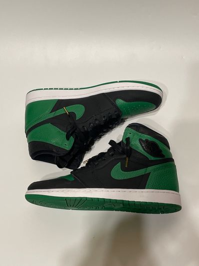 Nike Air Jordan 1 Retro High OG "Black/Pine Green" (2020)