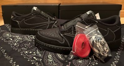 Travis Scott × Nike Air Jordan 1 Low OG SP "Black Phantom"