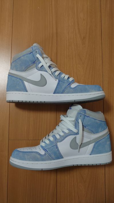 Nike Air Jordan 1 High OG "Hyper Royal"