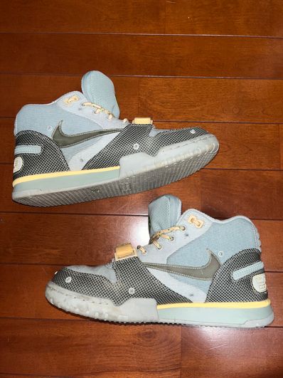 Travis Scott × Nike Air Trainer 1 SP "Grey Haze and Dusty Sage"