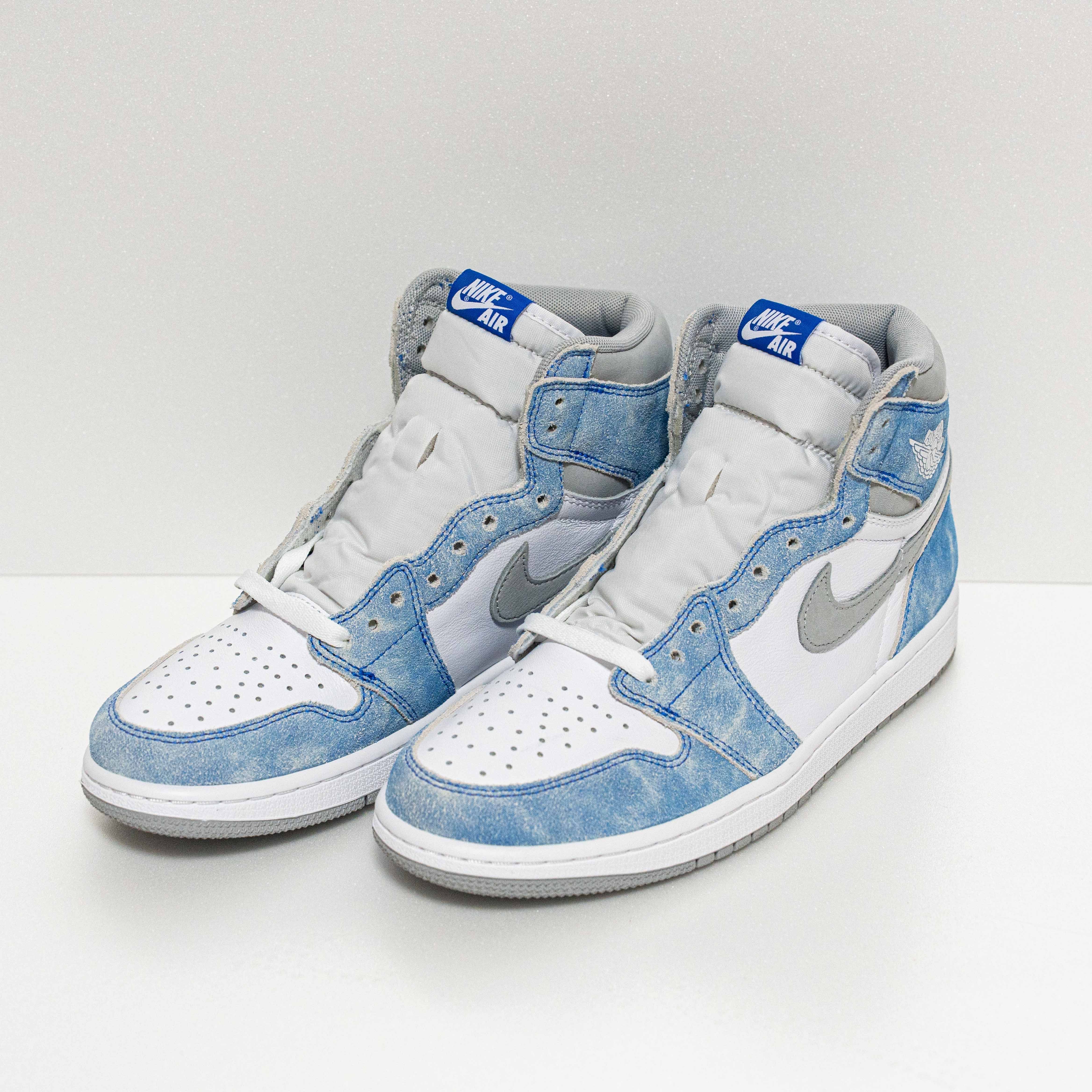Nike Air Jordan 1 High OG "Hyper Royal"