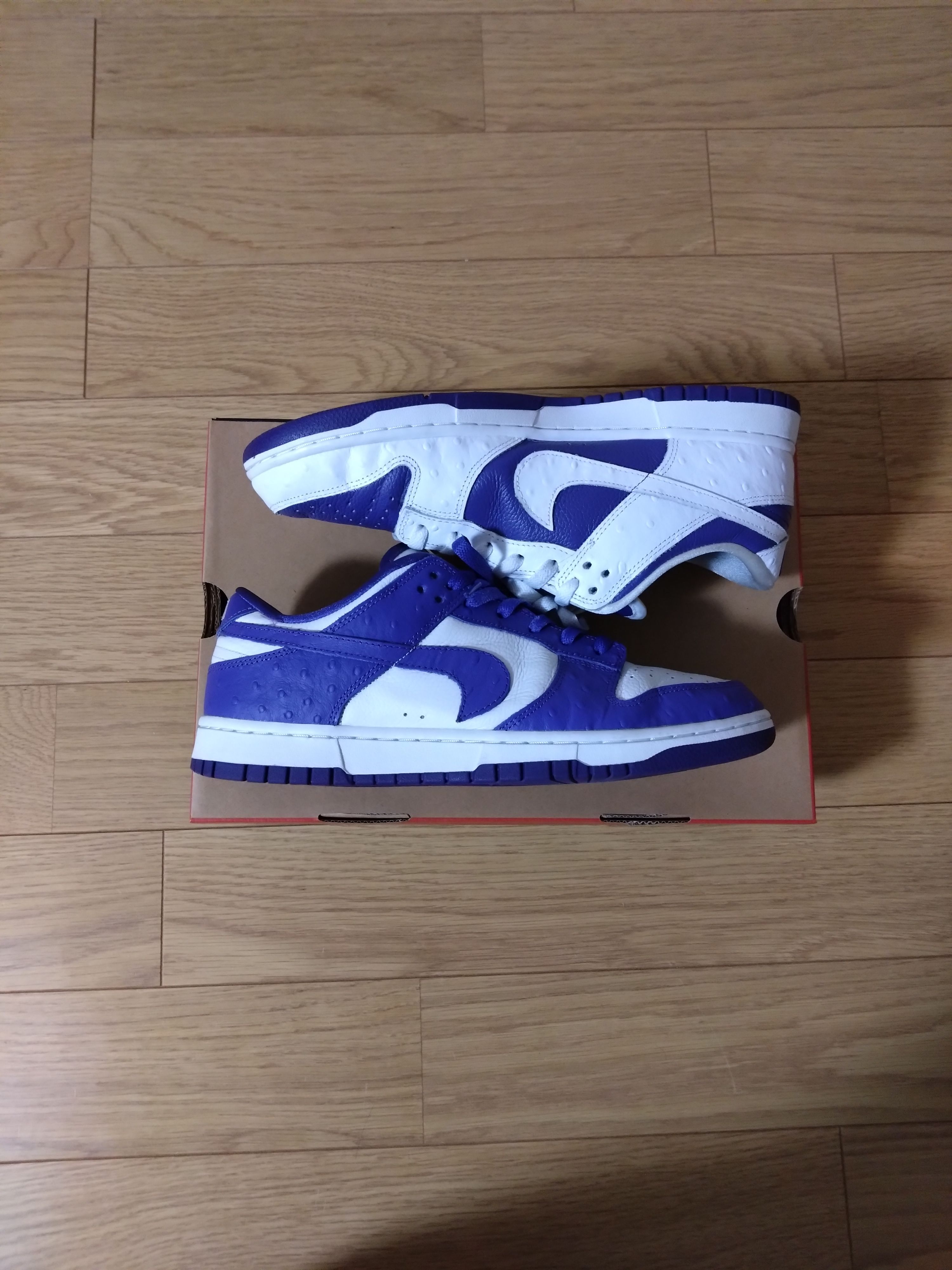 Nike Women's Dunk Low "Made You Look"