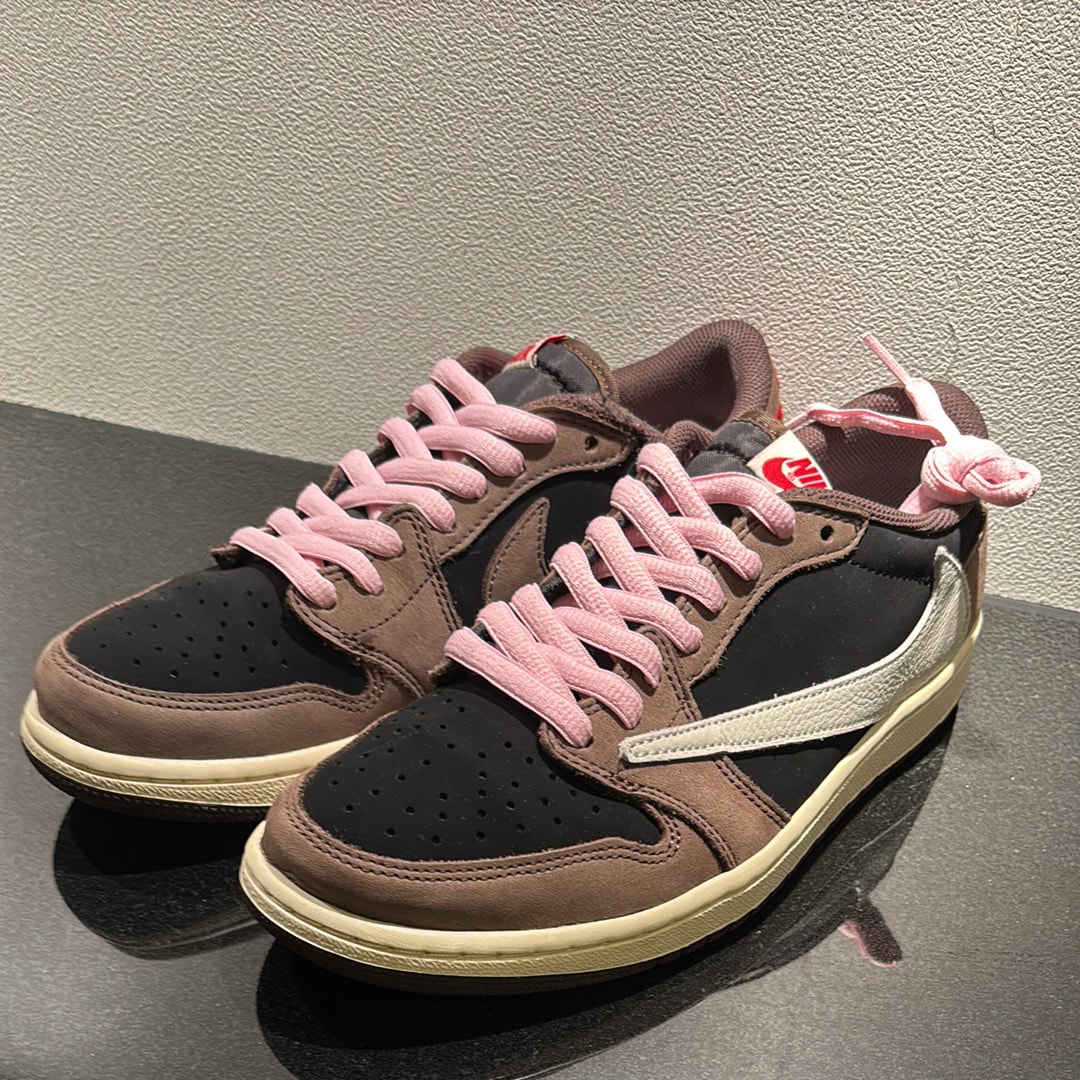 トラヴィススコット×ナイキ エアジョーダン1 ロー OG SP-T  "ブラック/ダークモカ"