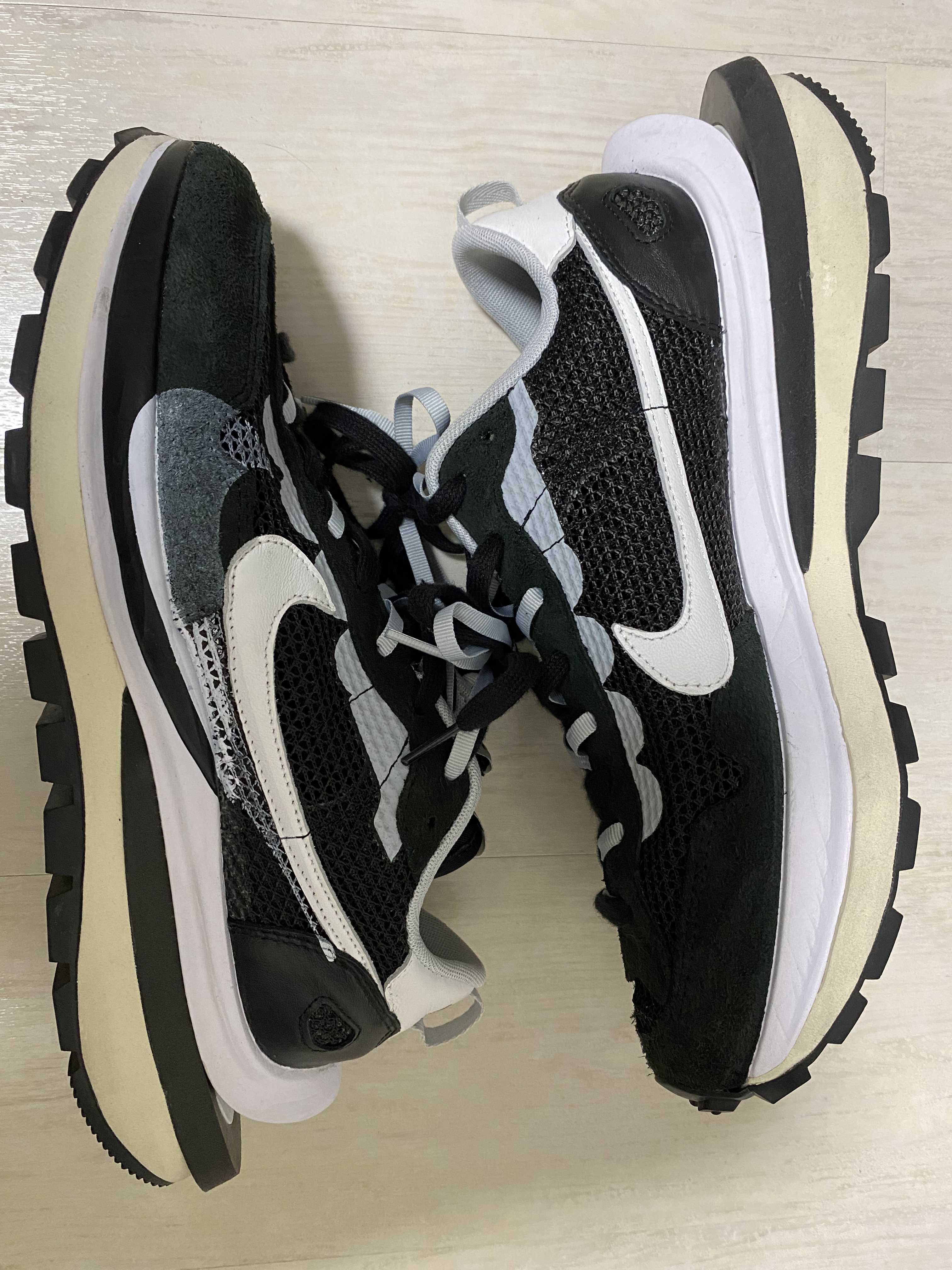 sacai × Nike Vapor Waffle "Black and White"