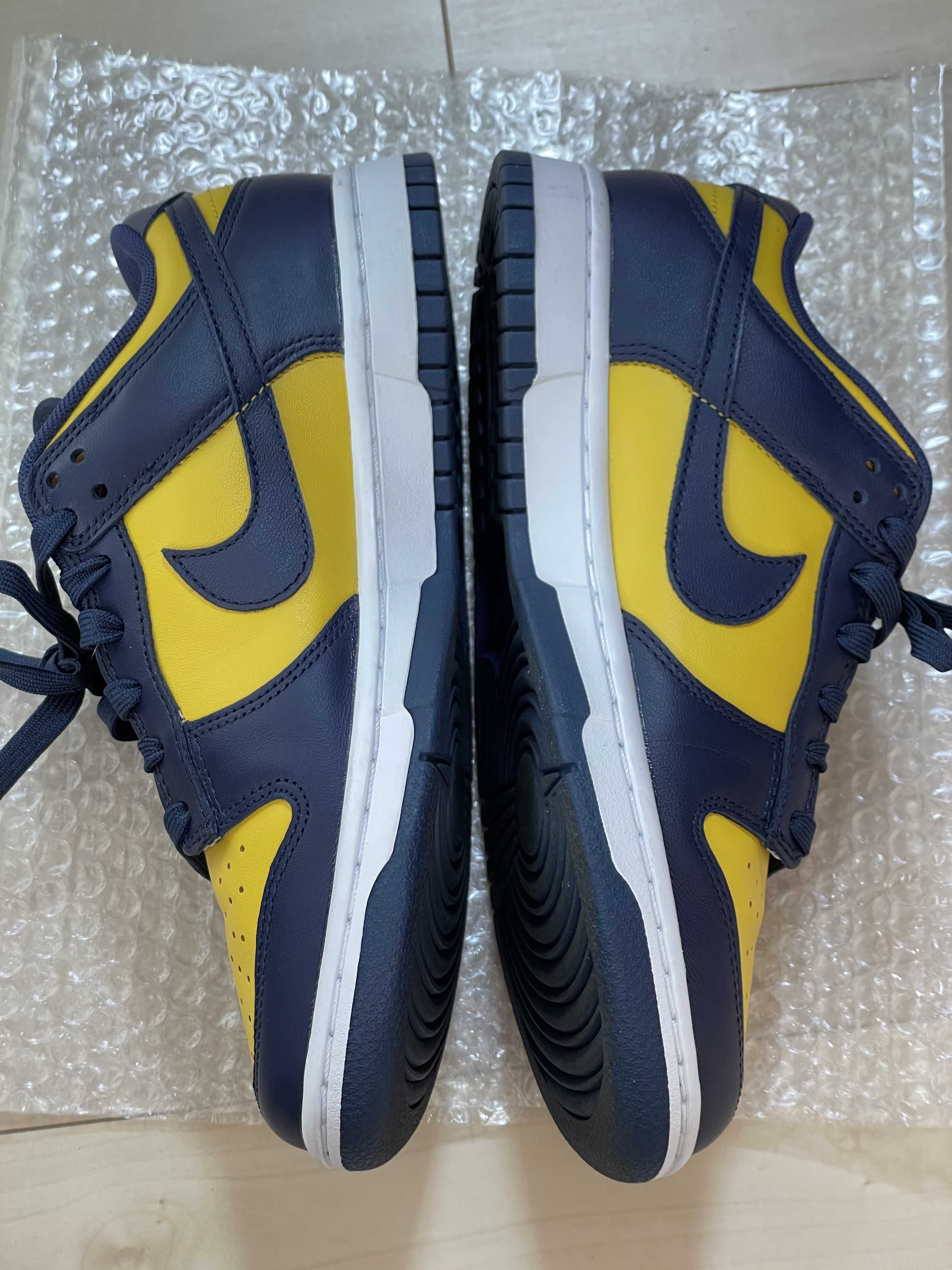 Nike Dunk Low "Michigan"