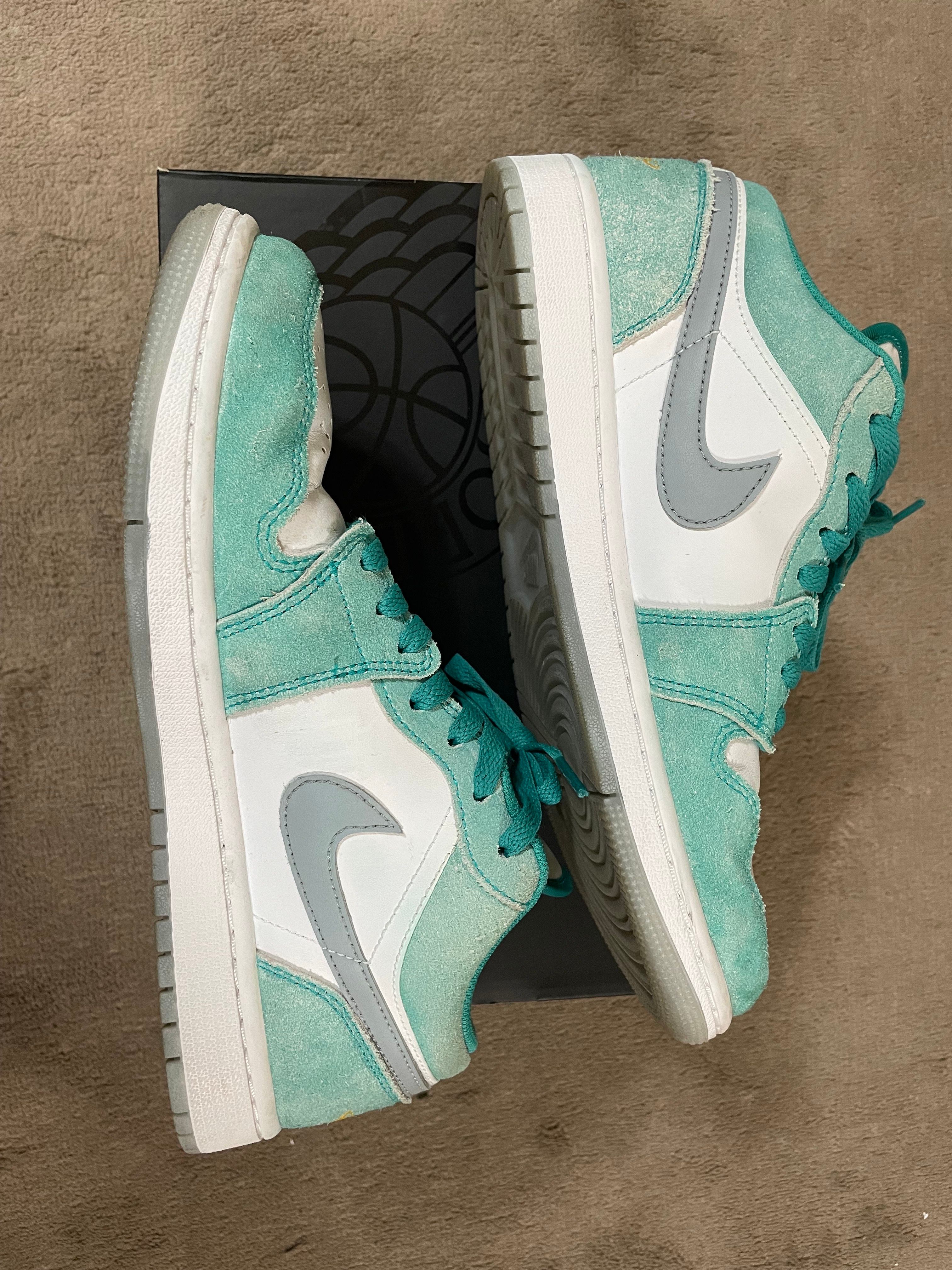 Nike Air Jordan 1 Low SE "New Emerald"