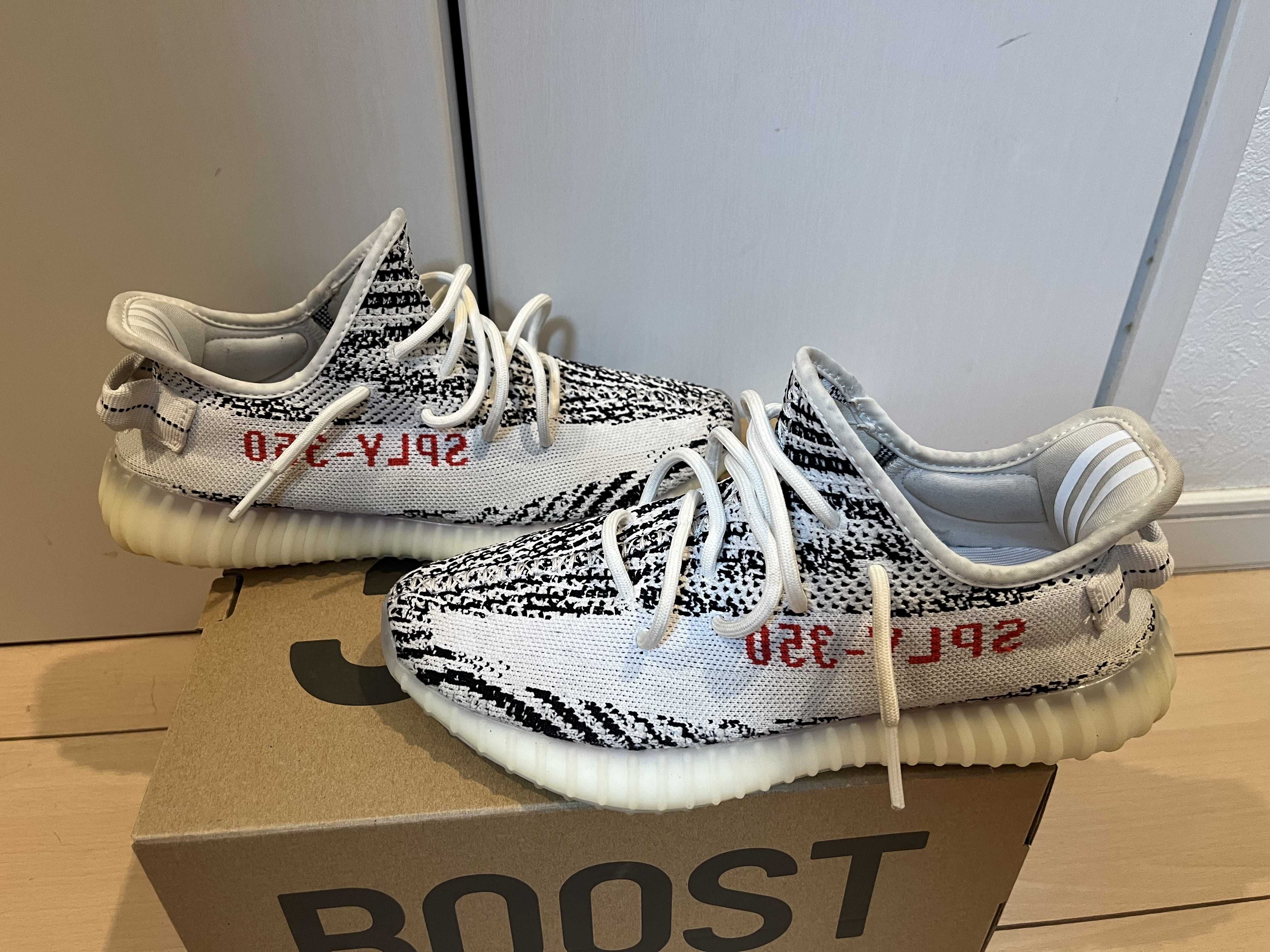 adidas YEEZY Boost 350 V2 "Zebra"