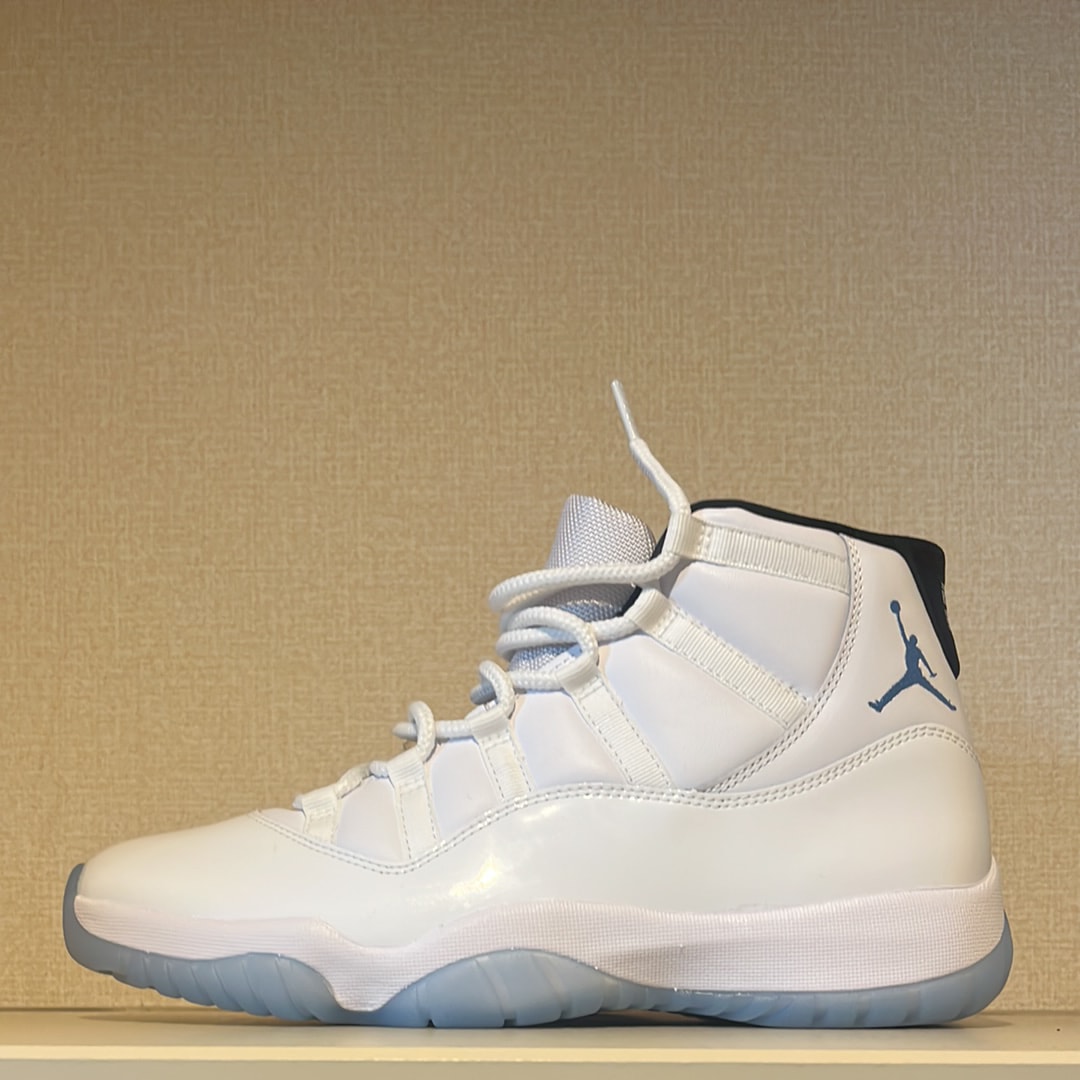 Nike Air Jordan 11 Retro "White/Legend Blue"