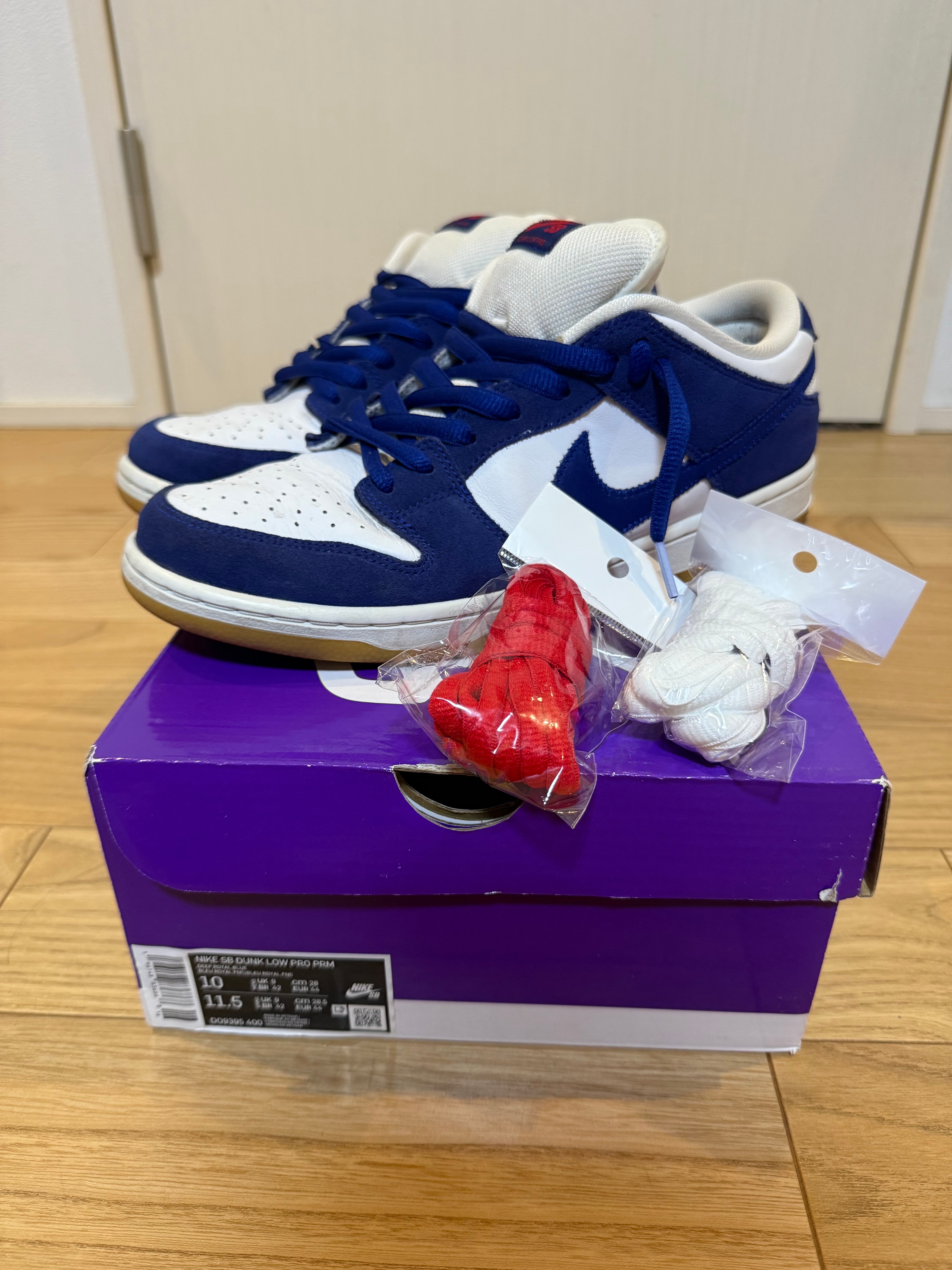Nike SB Dunk Low "Los Angeles Dodgers/Deep Royal Blue"