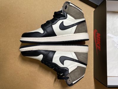 Nike GS Air Jordan 1 High OG "Sail/Dark Mocha/Black"