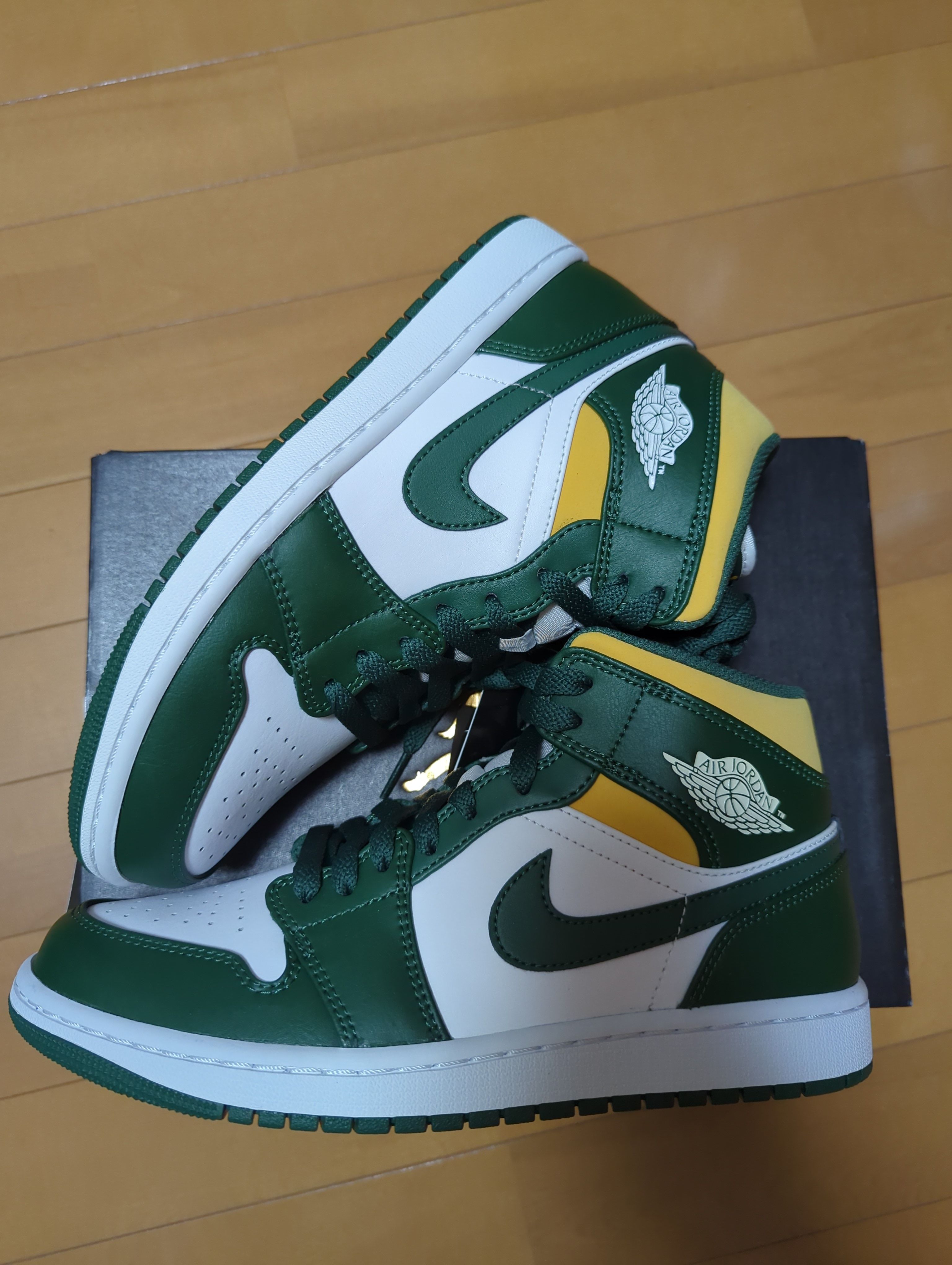 Nike Air Jordan 1 Mid "Seattle Supersonics" 