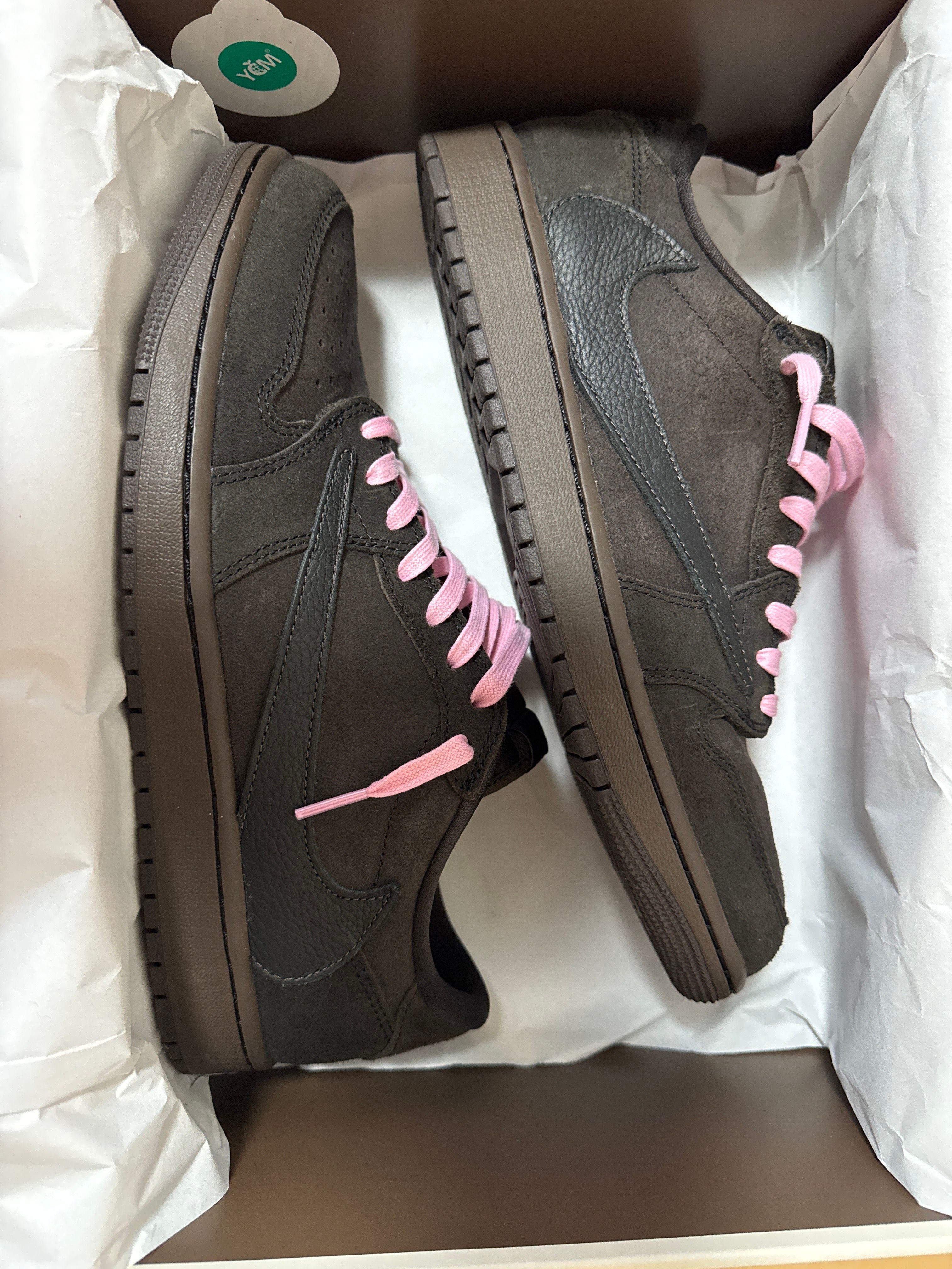 Travis Scott × Nike Air Jordan 1 Low OG SP "Velvet Brown and Dark Mocha"