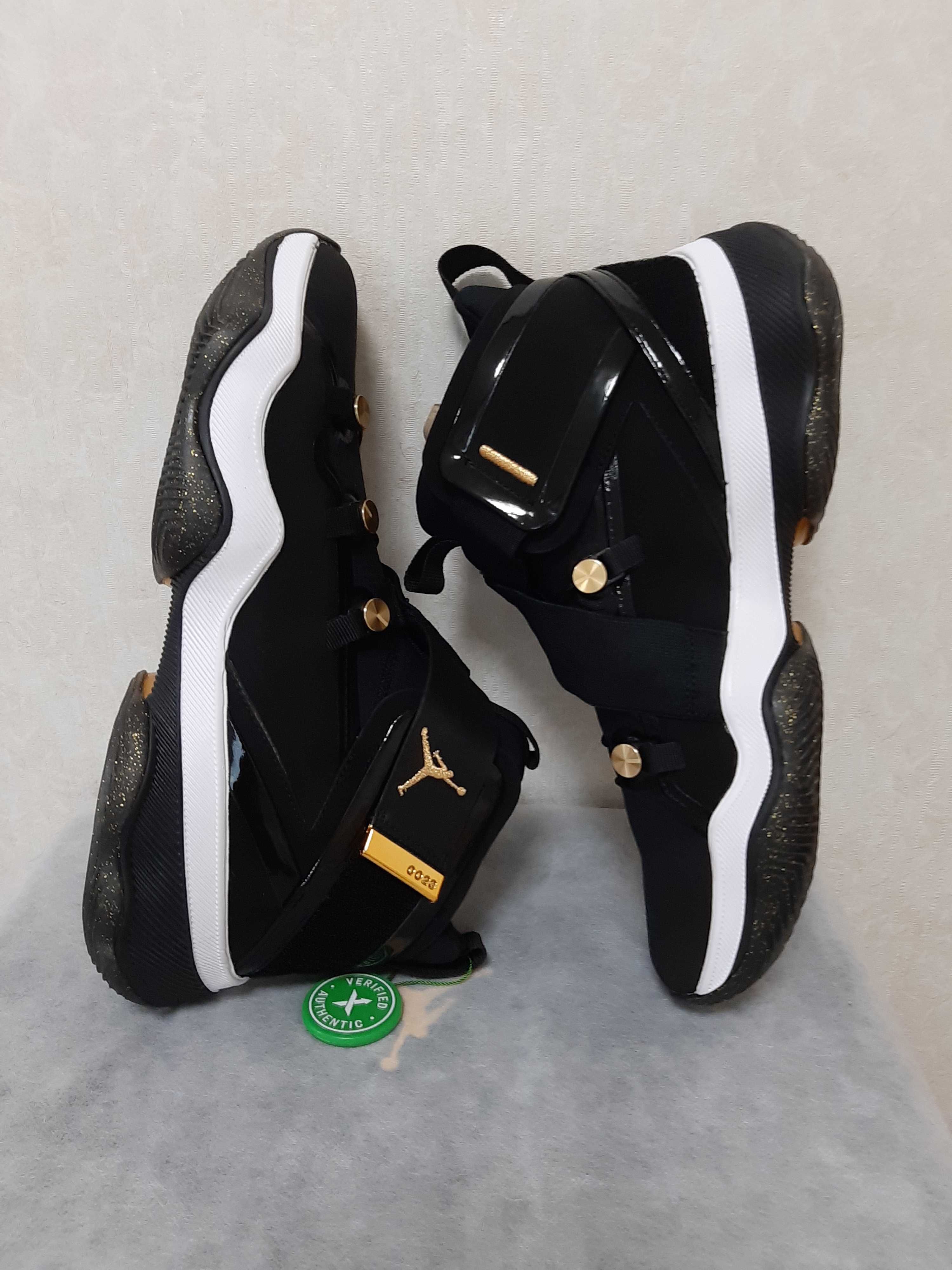 NIKE JORDAN AJNT23 "BLACK"(ブリーフケース付き)