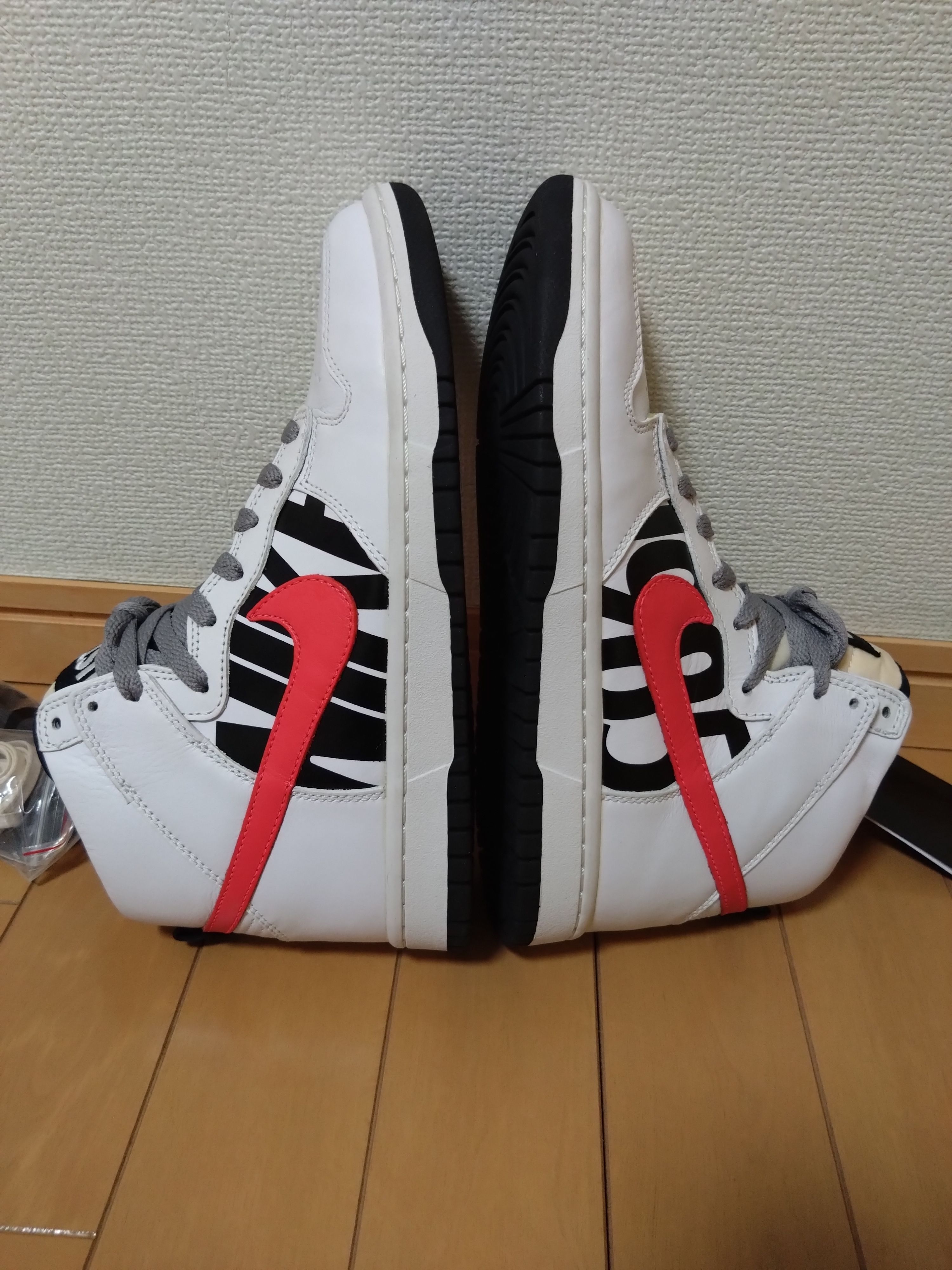 UNDEFEATED × Nike Dunk Lux High "White Infrared"