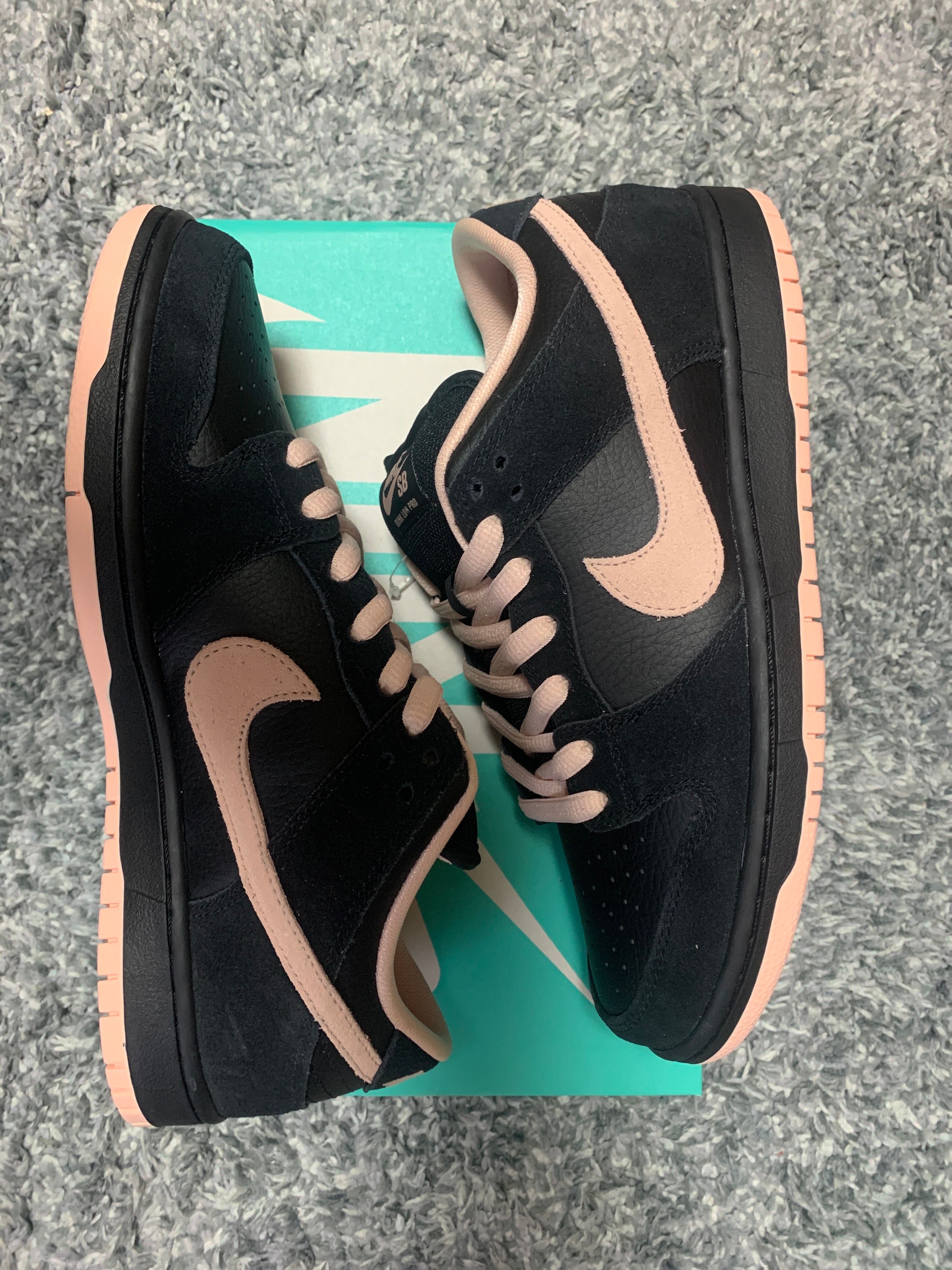 Nike SB Dunk Low PRO "Black/Washed Coral"