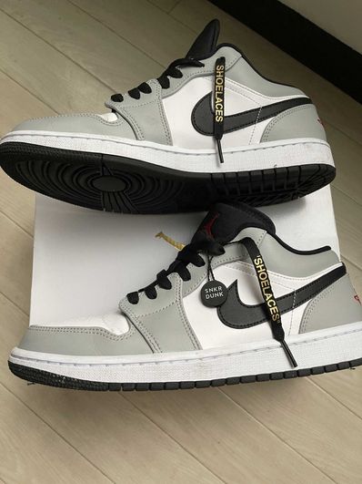 NIKE AIR JORDAN 1 LOW "LIGHT SMOKE GREY"
