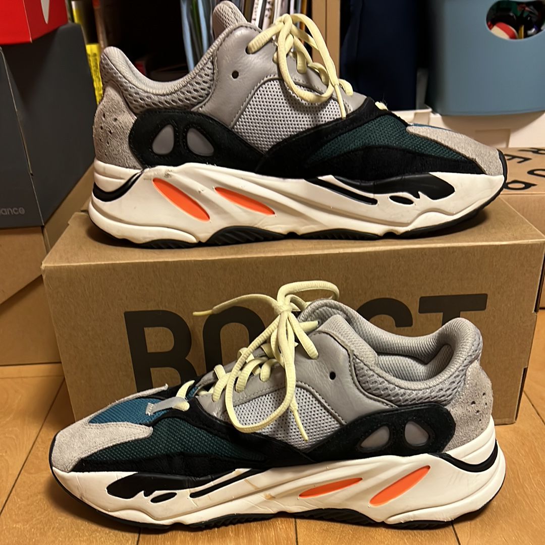 adidas YEEZY Boost 700 "Wave Runner"