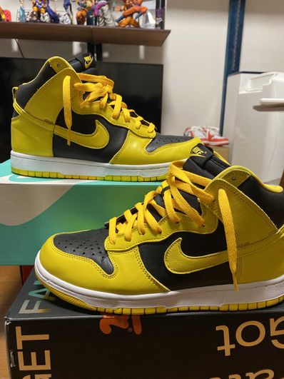 Nike Dunk High "Black/Varsity Maize"