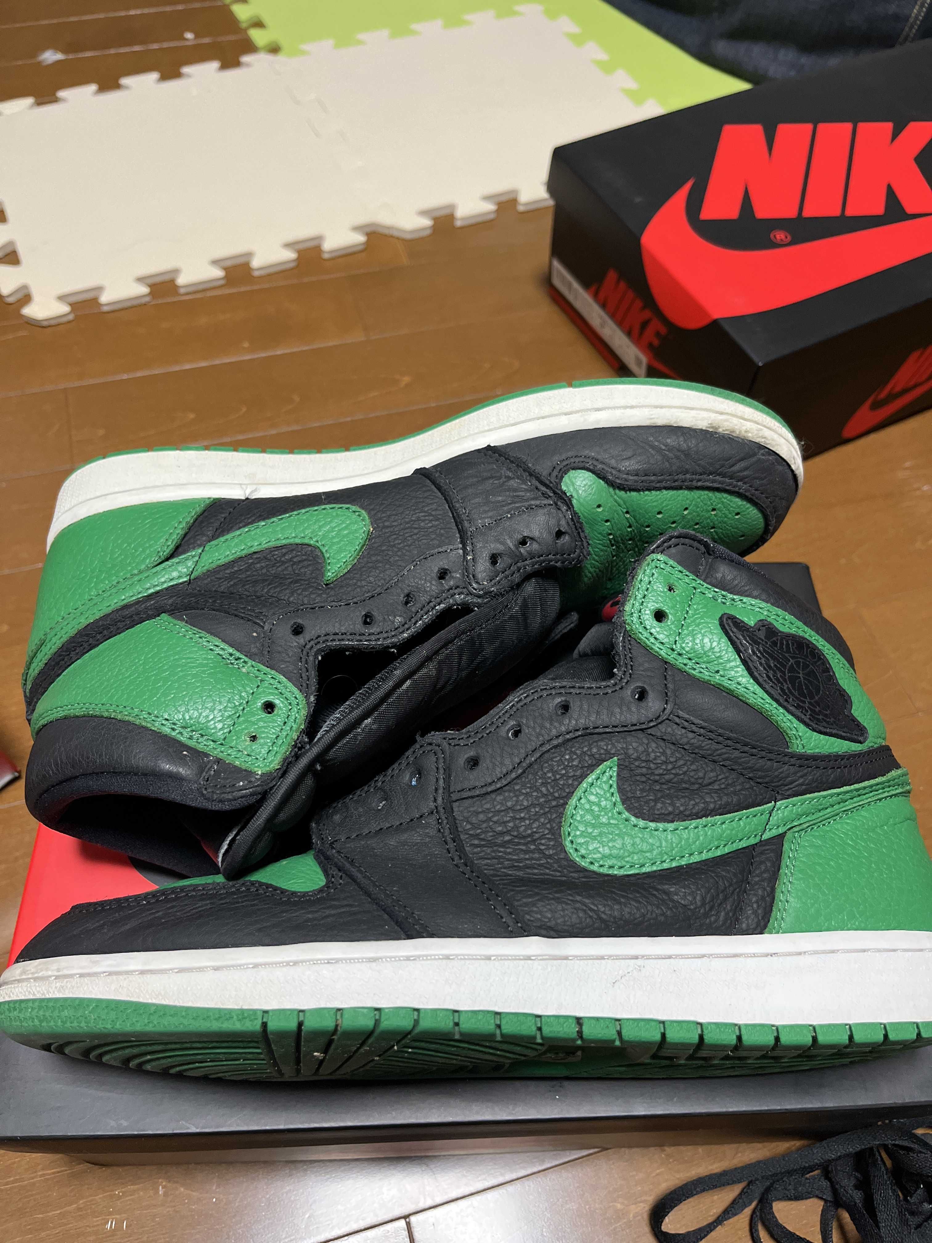 Nike Air Jordan 1 Retro High OG "Black/Pine Green" (2020)