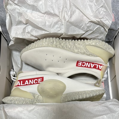 UNDERCOVER × Nike Moc Flow "Light Bone"