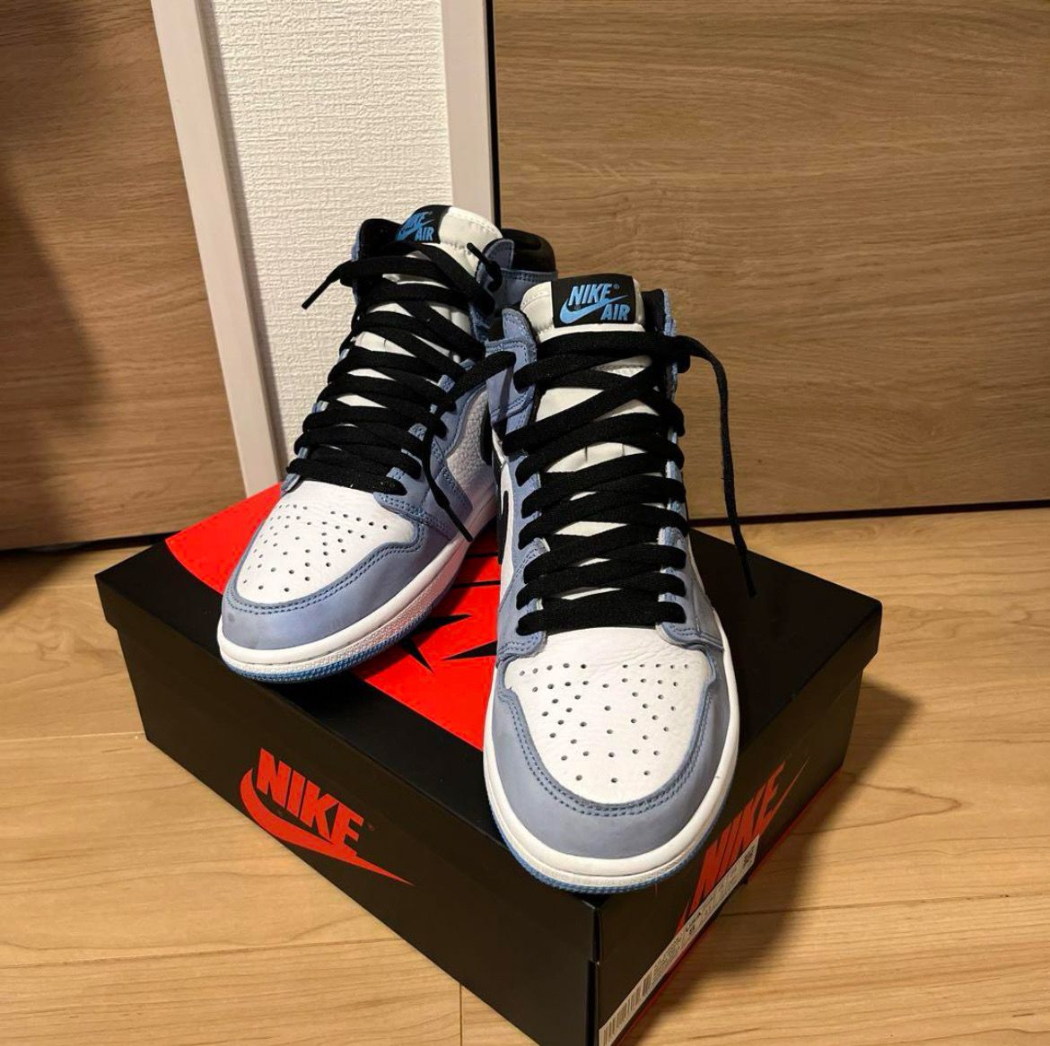 Nike Air Jordan 1 High OG "University Blue"