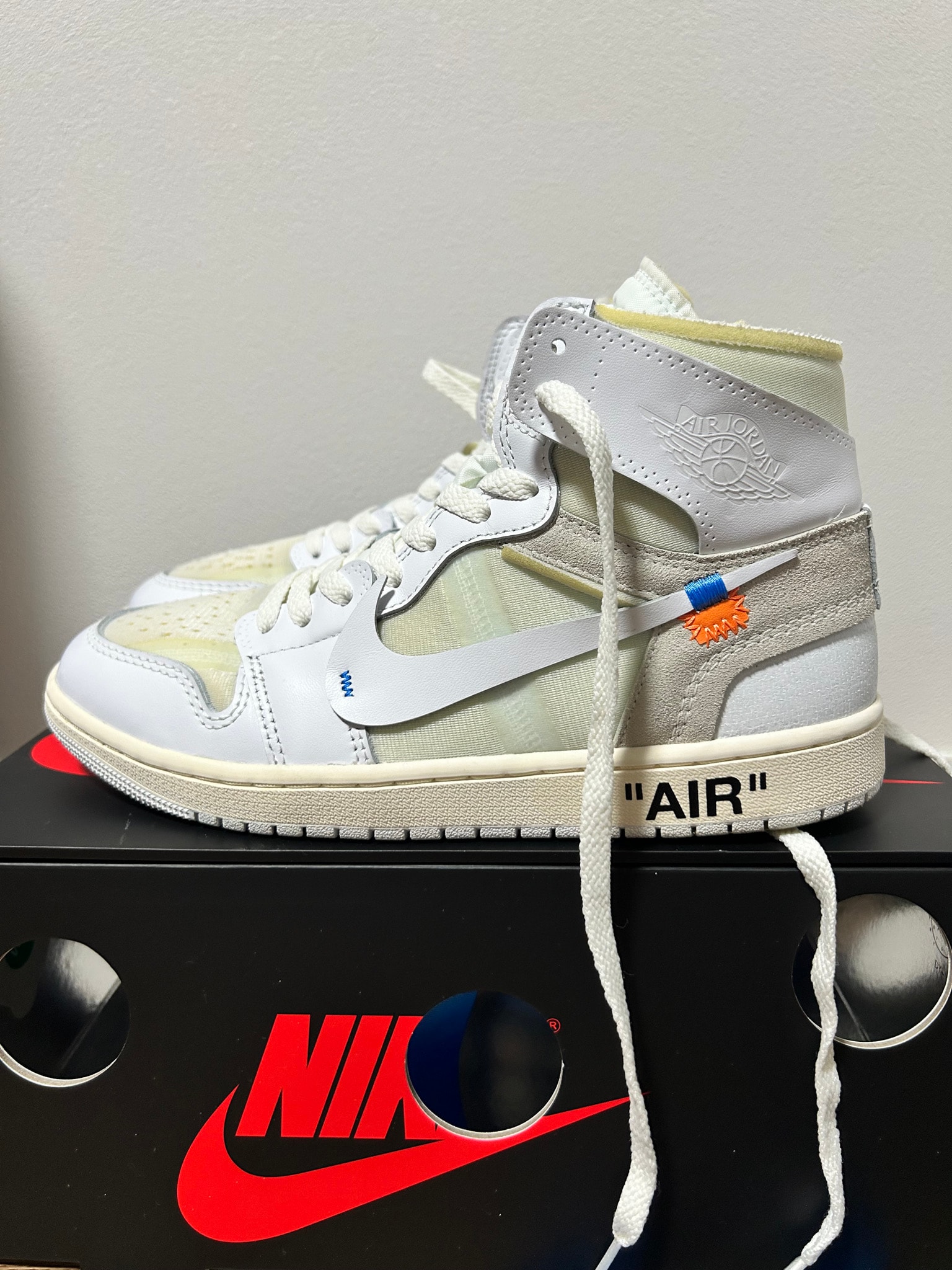 Virgil Abloh Archive (V.A.A.) × Nike Air Jordan 1 Retro High OG "Alaska"
