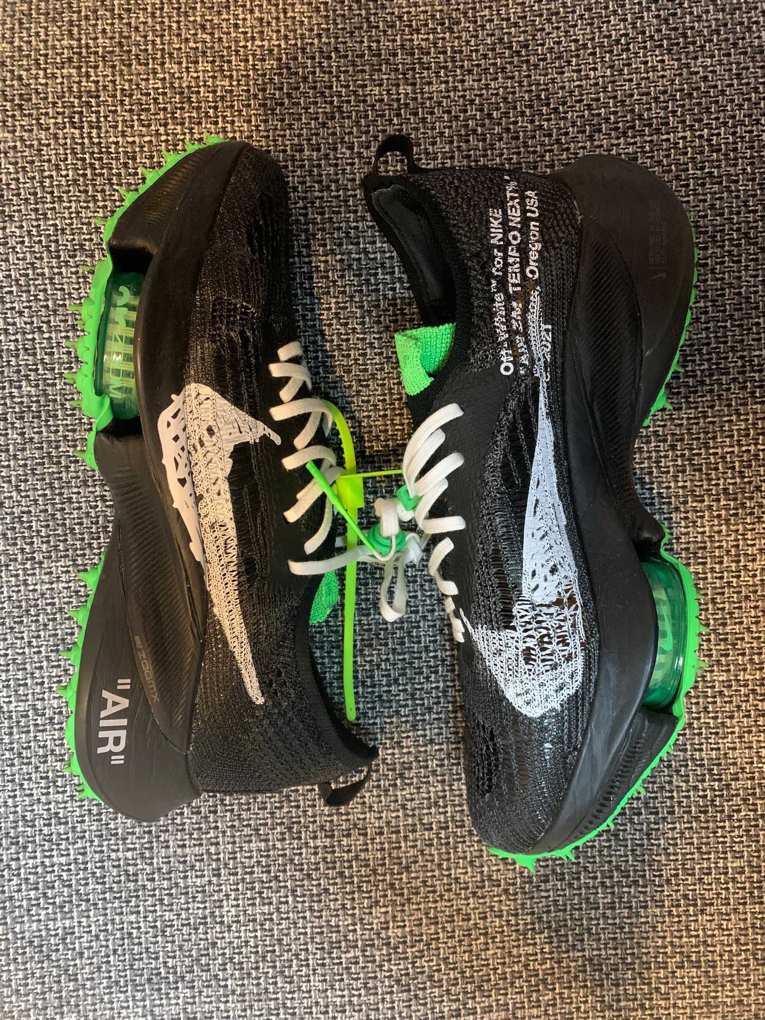 Off-White × Nike Air Zoom Tempo Next% Flyknit "Black"