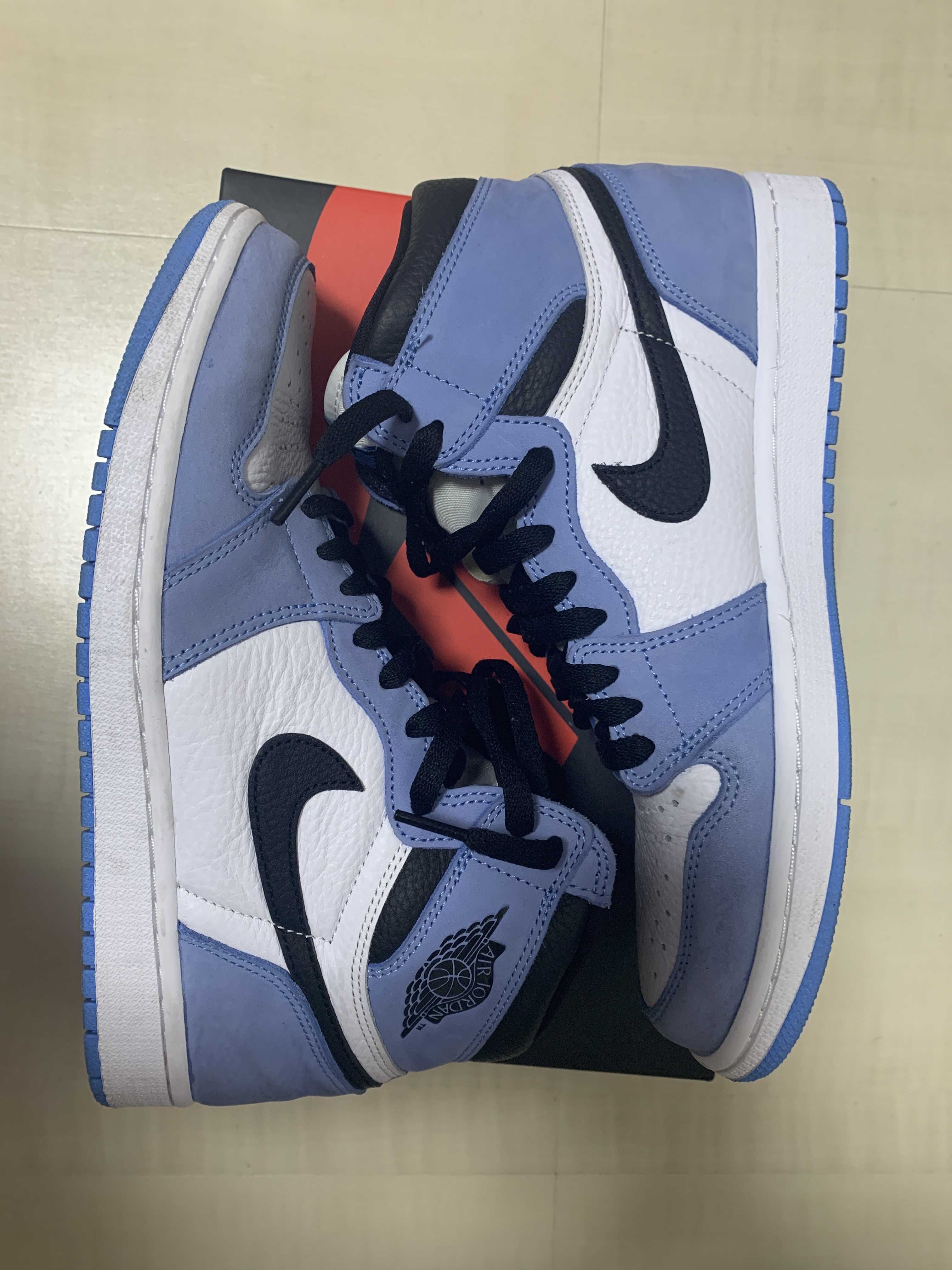 Nike Air Jordan 1 High OG "University Blue"