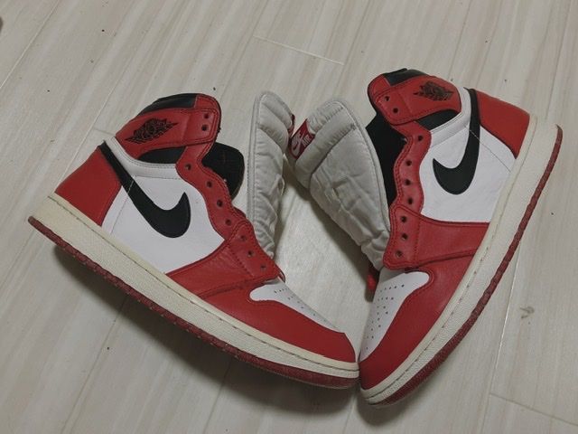 Nike Air Jordan 1 Retro High "Chicago" (2015)