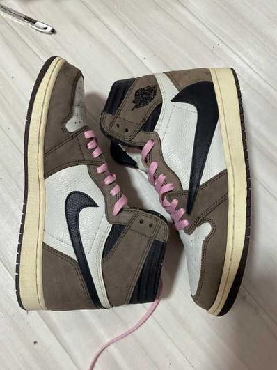 Travis Scott × Nike Air Jordan 1 Retro High OG TS SP "Sail/Dark Mocha"