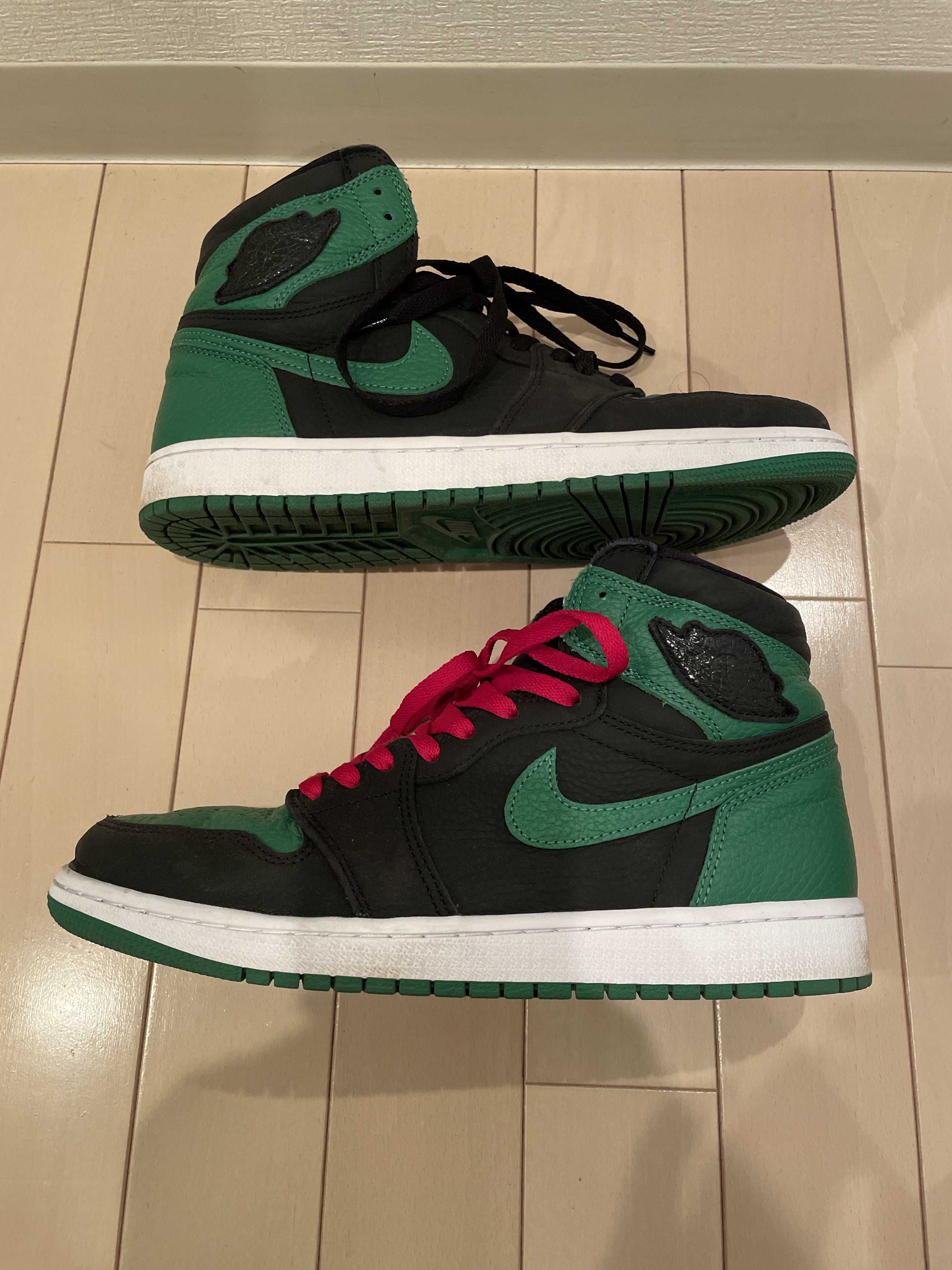 Nike Air Jordan 1 Retro High OG "Black/Pine Green" (2020)