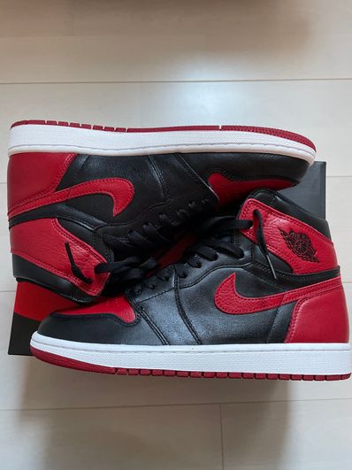 Nike Air Jordan 1 Retro High OG "Bred/Banned" (2016)