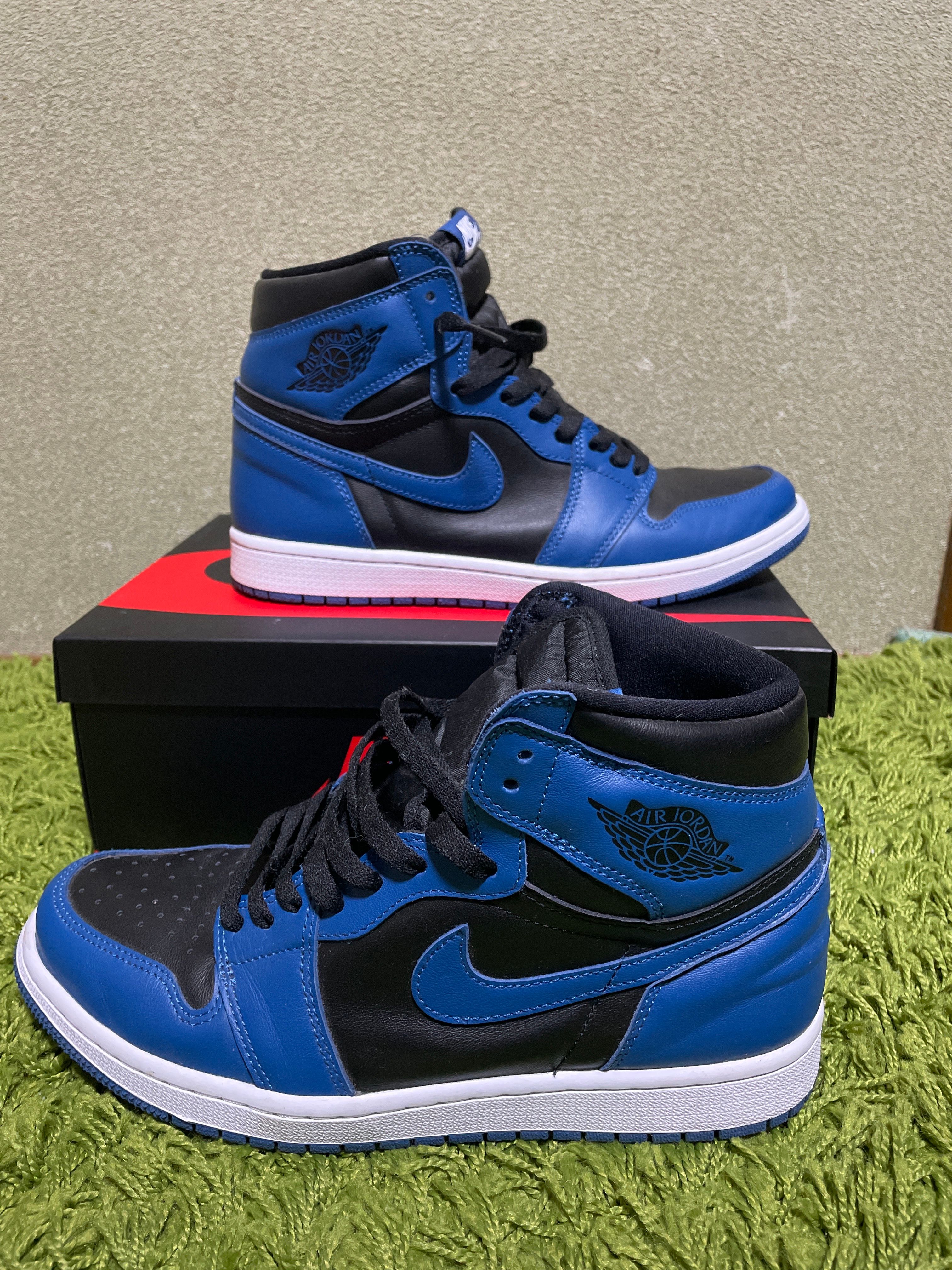 Nike Air Jordan 1 Retro High OG "Dark Marina Blue"