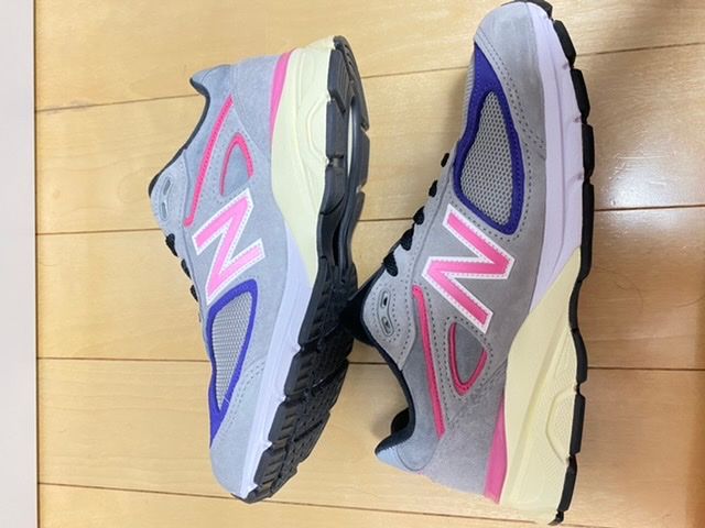 KITH × UNITED ARROWS & SONS × New Balance 990V4 "Smoked Pearl"