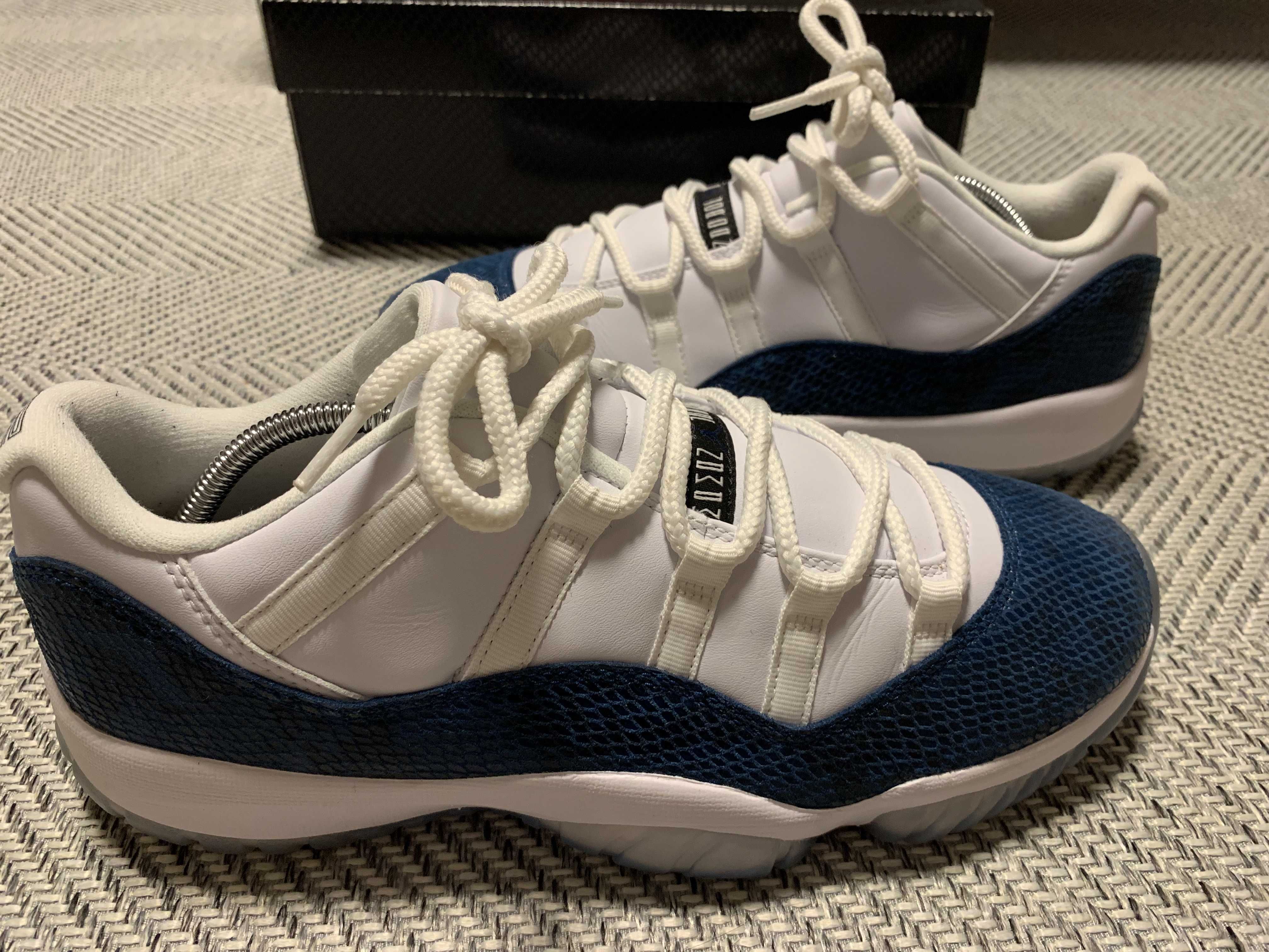 AIR JORDAN 11 LOW "SNAKESKIN"