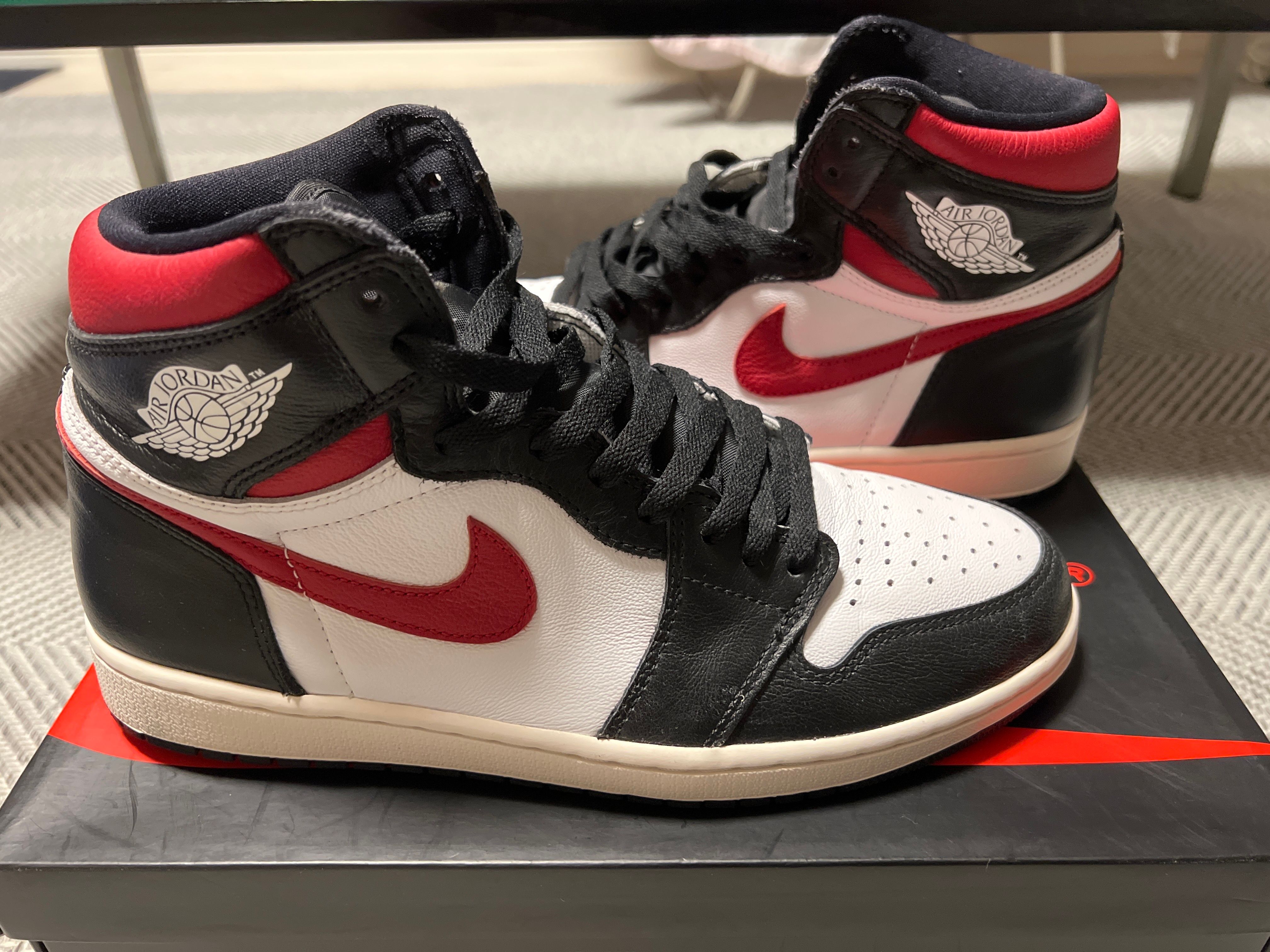 Nike Air Jordan 1 Retro High "Black/White/Sail/Gym Red"    