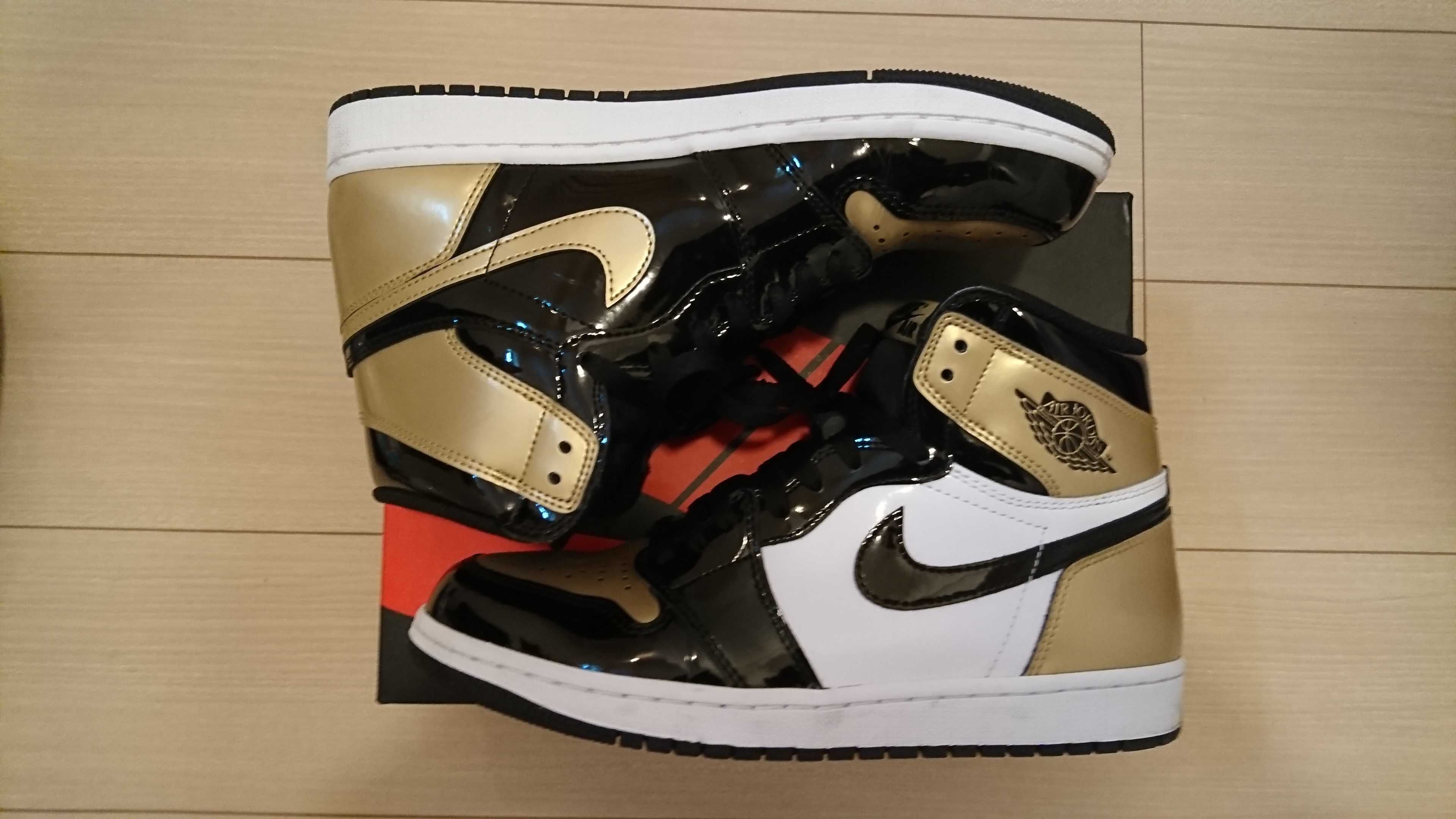 Nike Air Jordan 1 Retro High OG NRG "Gold Toe"