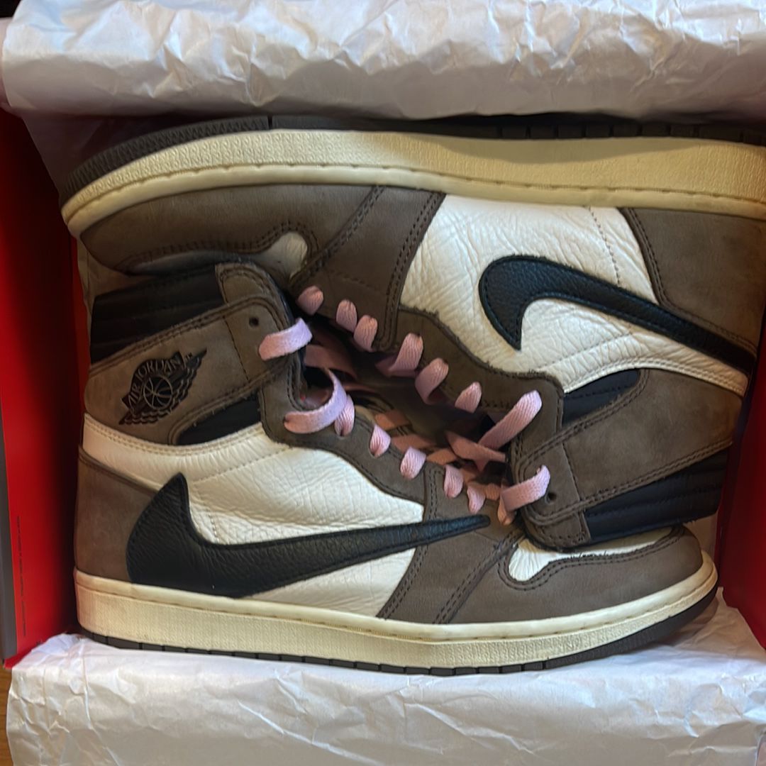 Travis Scott × Nike Air Jordan 1 Retro High OG TS SP "Sail/Dark Mocha"