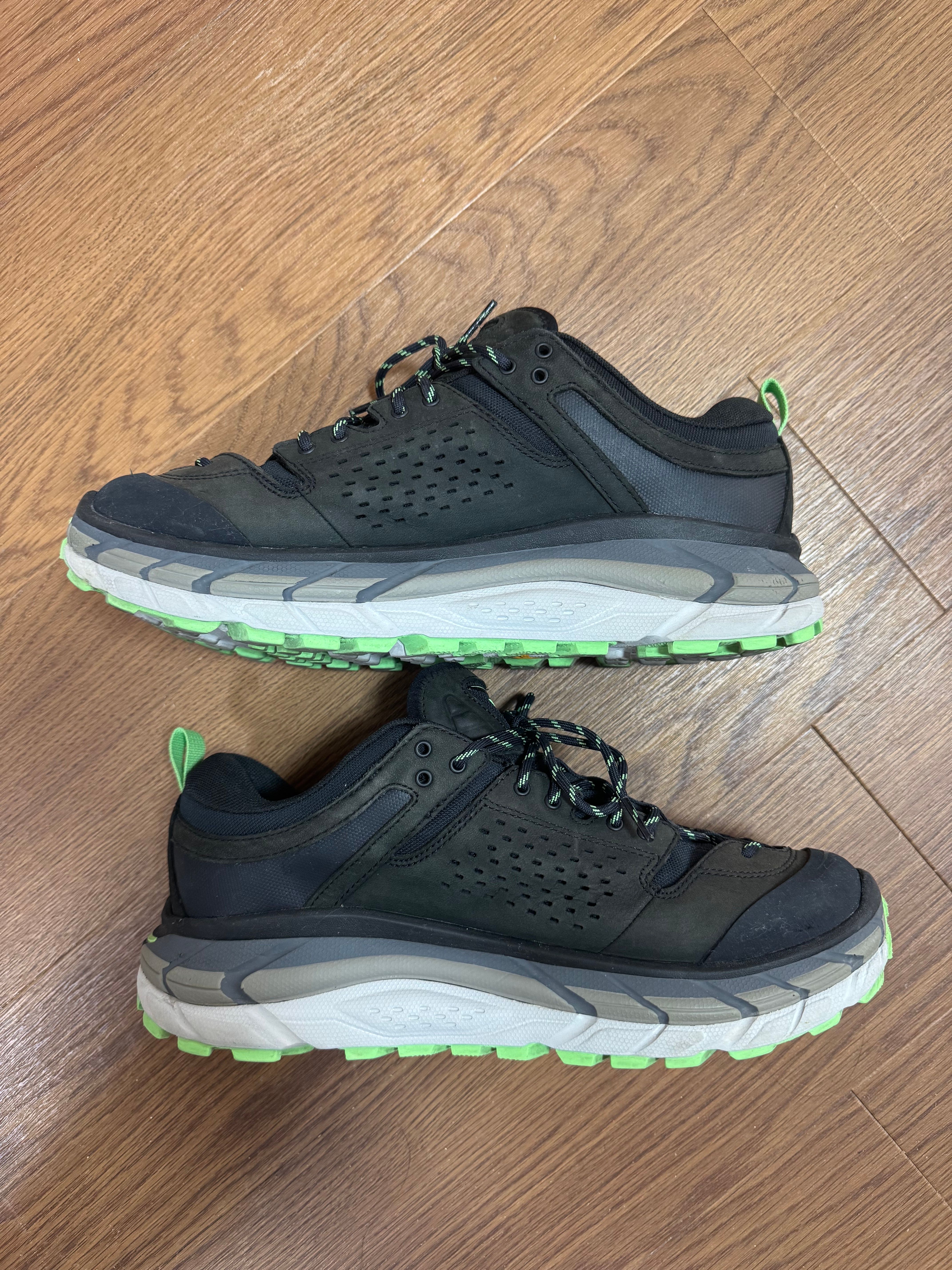 Hoka Tor Ultra Low "Black"