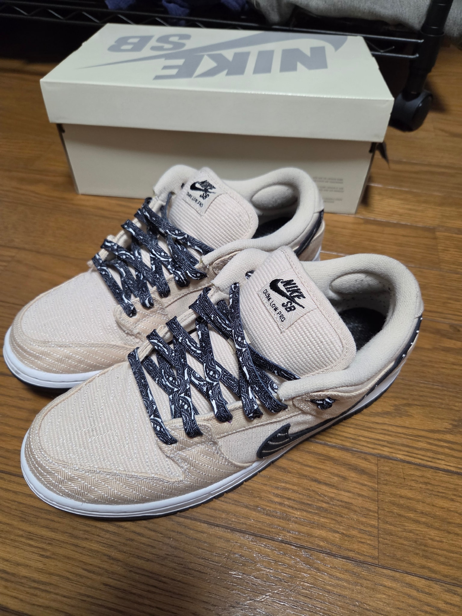 Albino & Preto × Nike SB Dunk Low Pro QS "Pearl White"