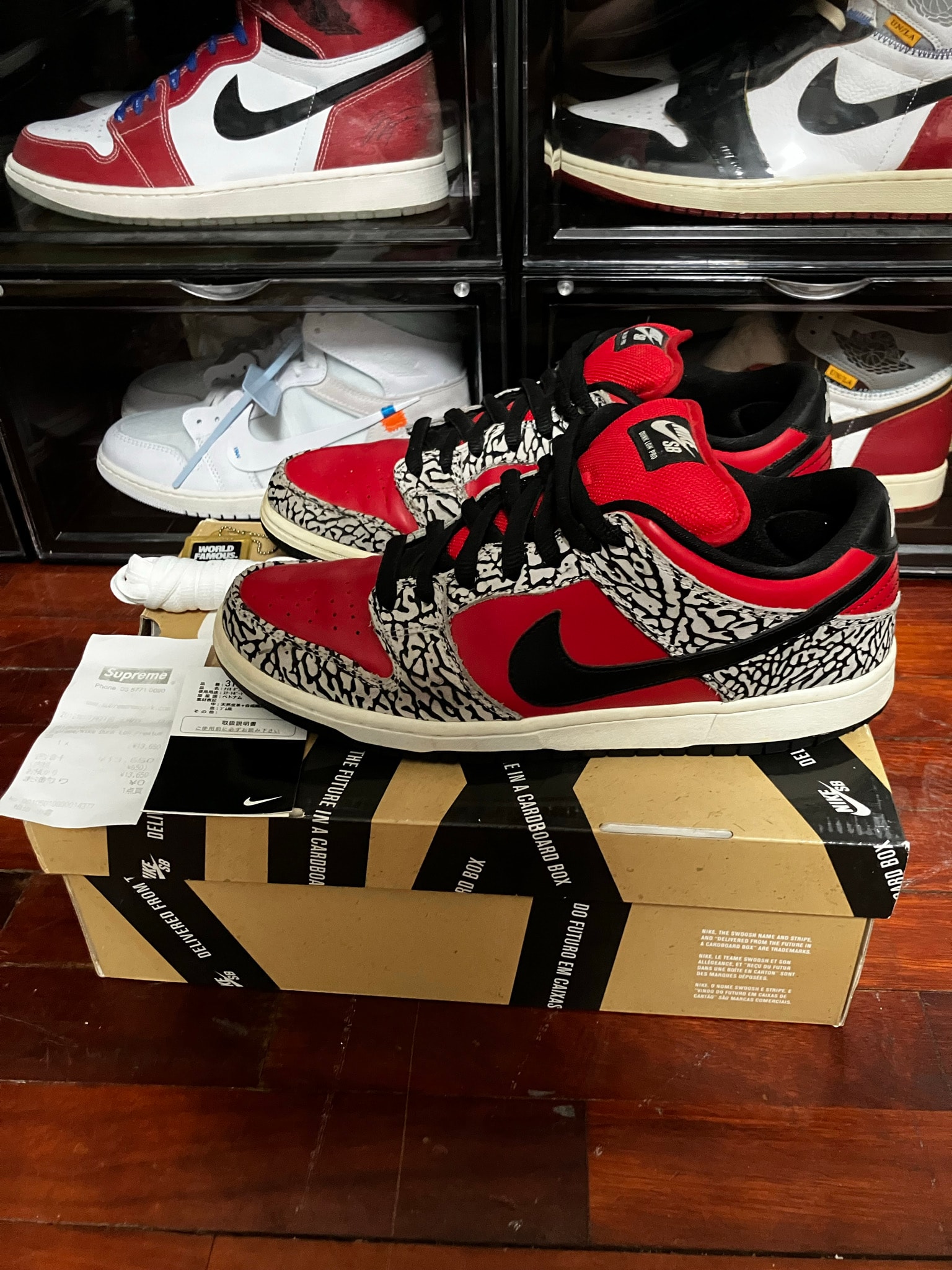 Supreme × Nike SB Dunk Low "Red Cement"(2012)