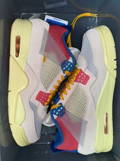 UNION × Nike Air Jordan 4 SP "Guava Ice/Light Fusion Red"